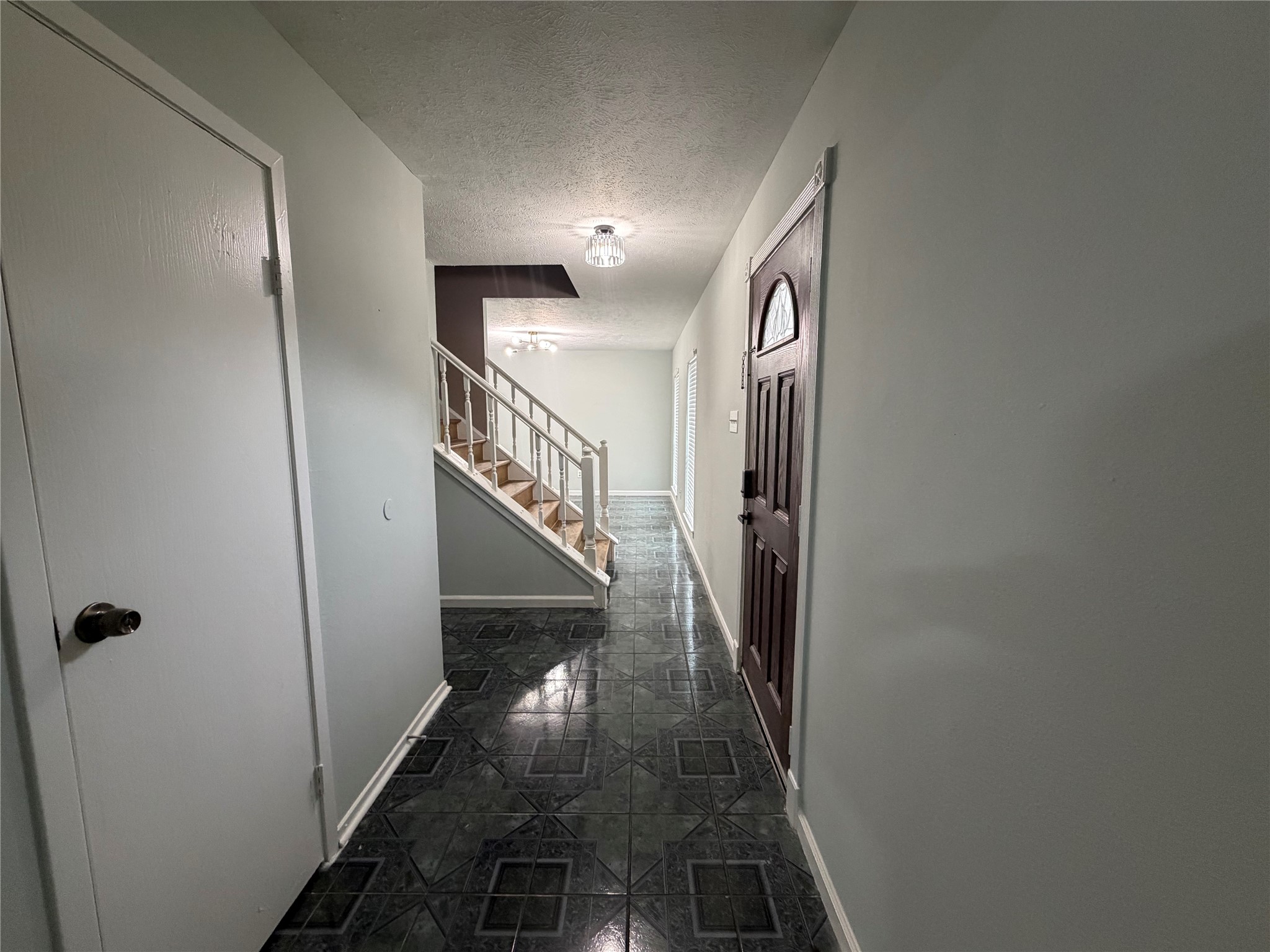 2611 W Greens Road, Houston, TX 77067