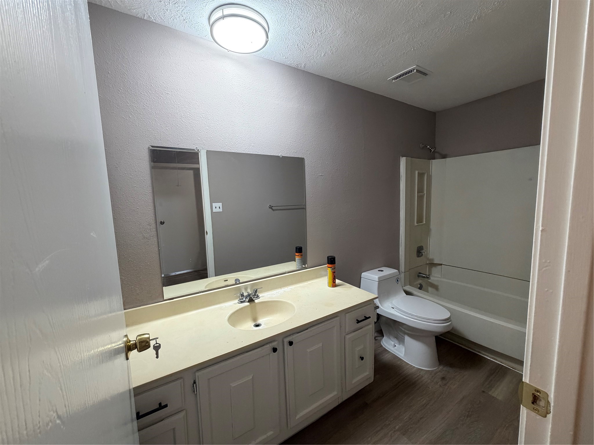 2611 W Greens Road, Houston, TX 77067