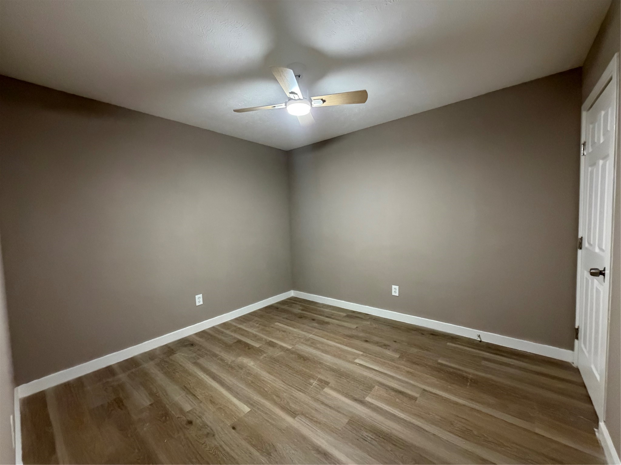 2611 W Greens Road, Houston, TX 77067