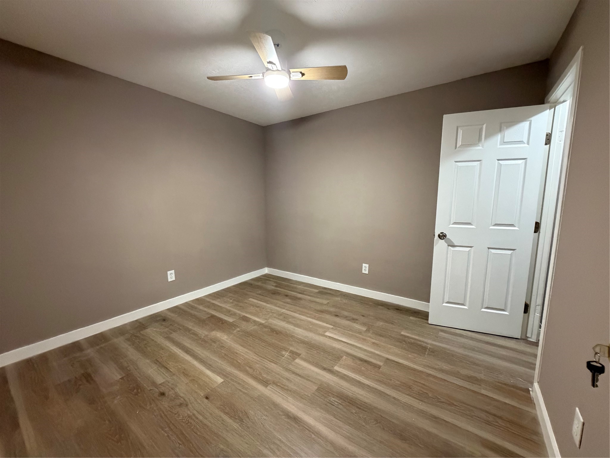 2611 W Greens Road, Houston, TX 77067