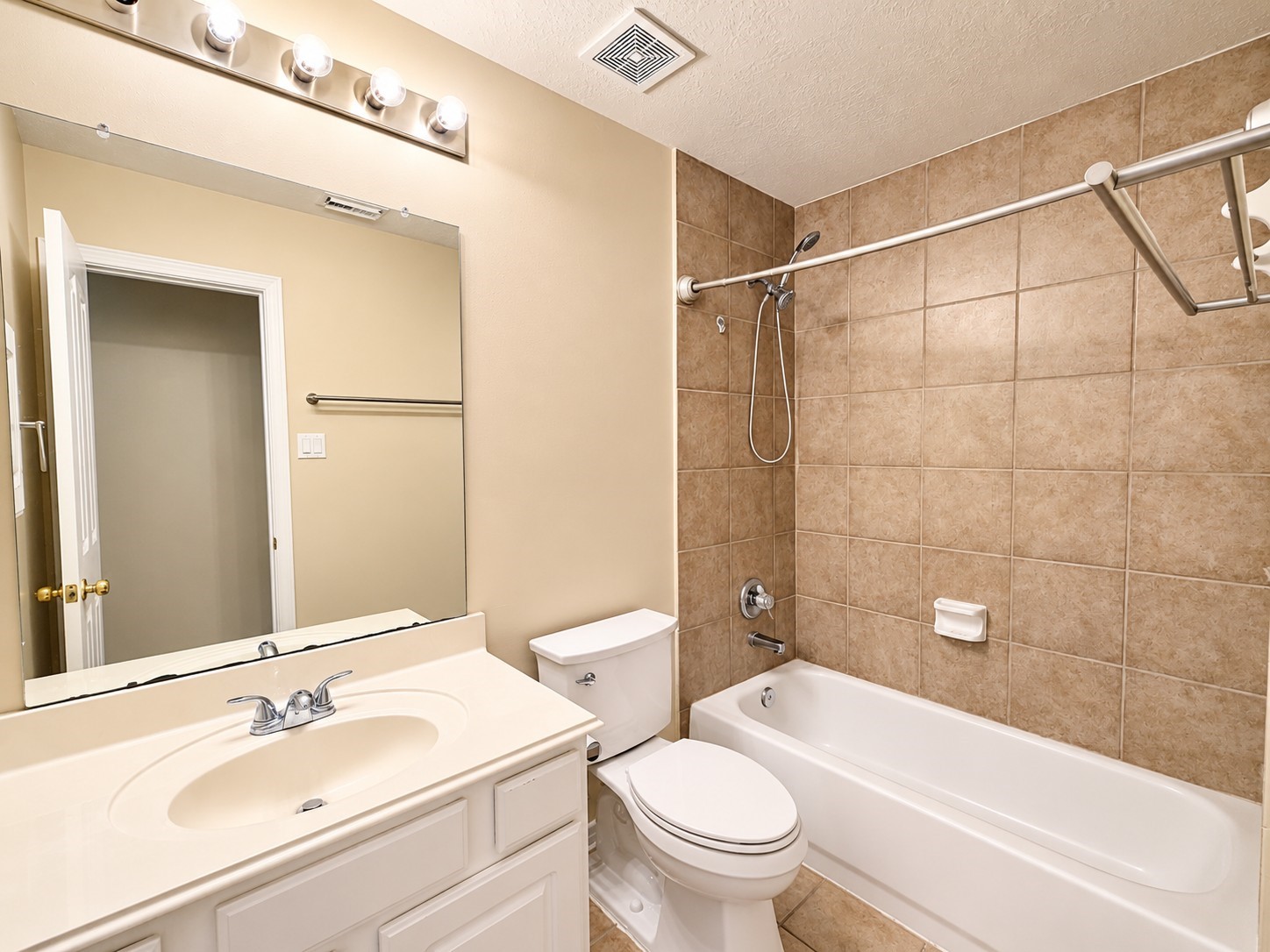 3043 Fallbrook Drive, Pearland, TX 77584