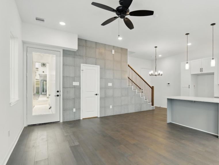 9902 Clark Rd, #B, Houston, TX 77076