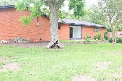 1903 Evergreen Lane, La Marque, TX 77568