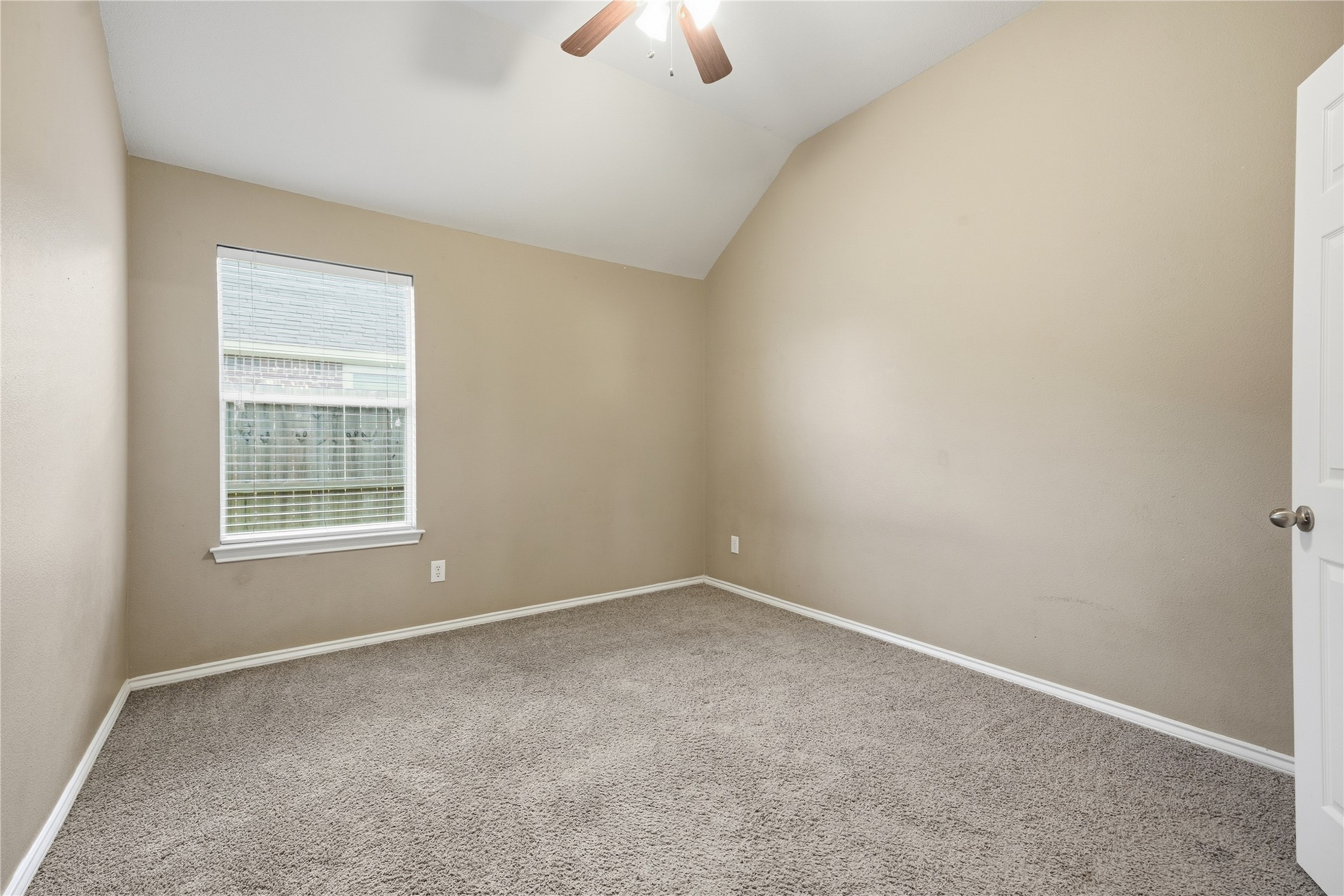 872 Rock Harbor Lane, League City, TX 77573