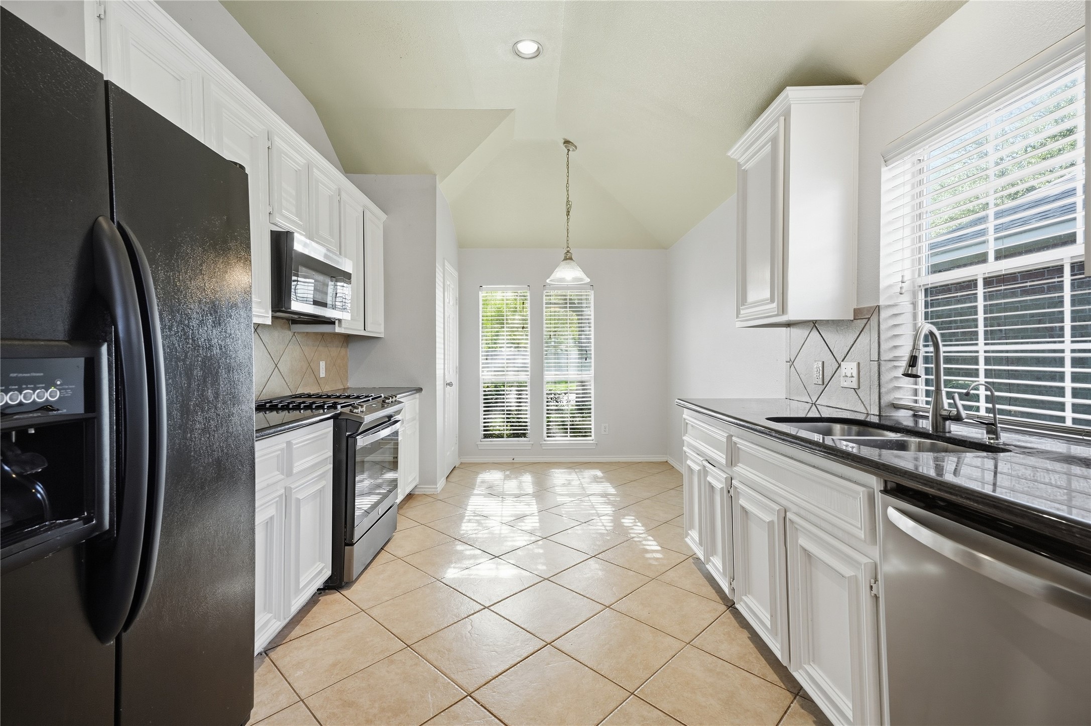 872 Rock Harbor Lane, League City, TX 77573