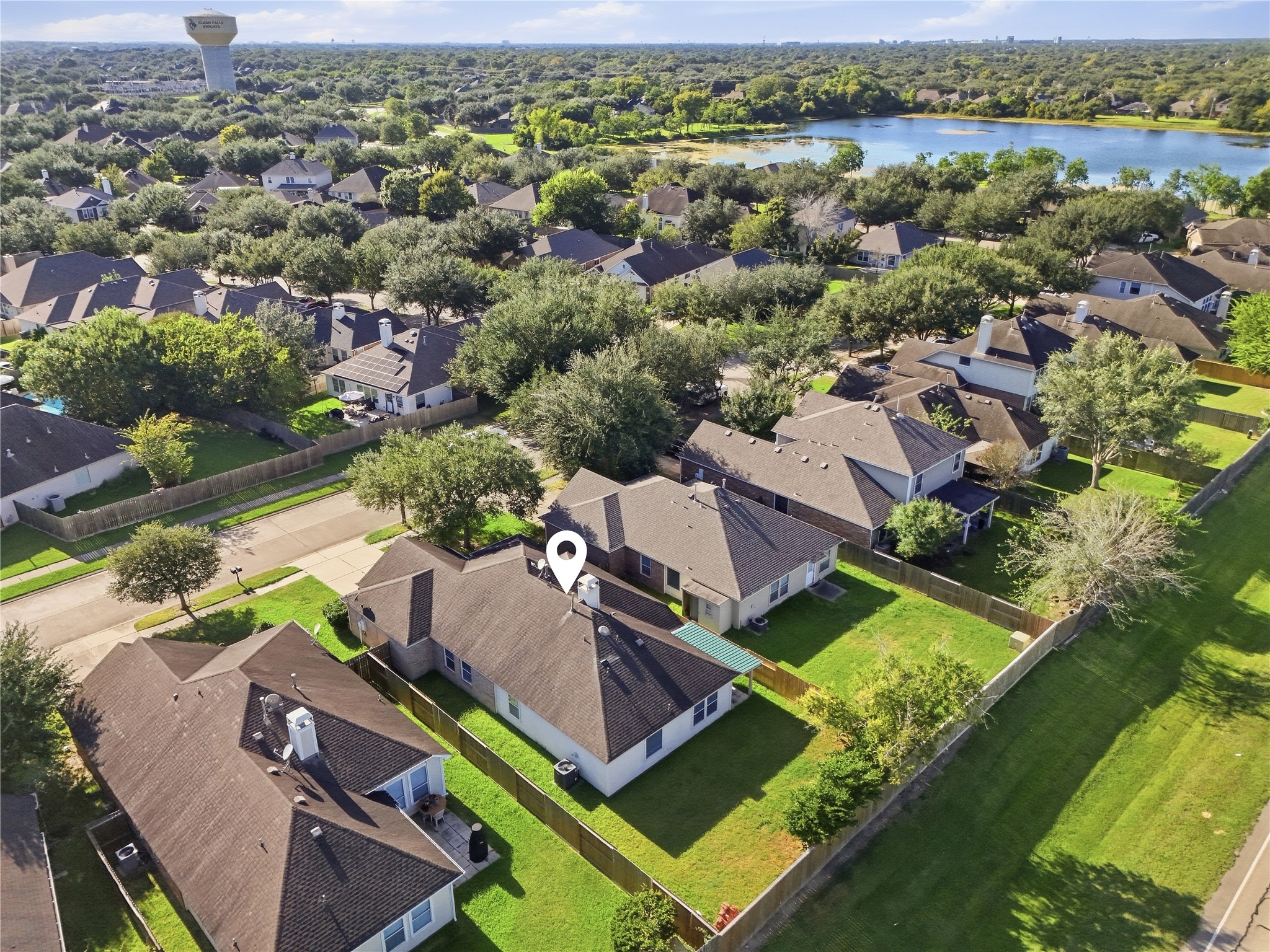 872 Rock Harbor Lane, League City, TX 77573