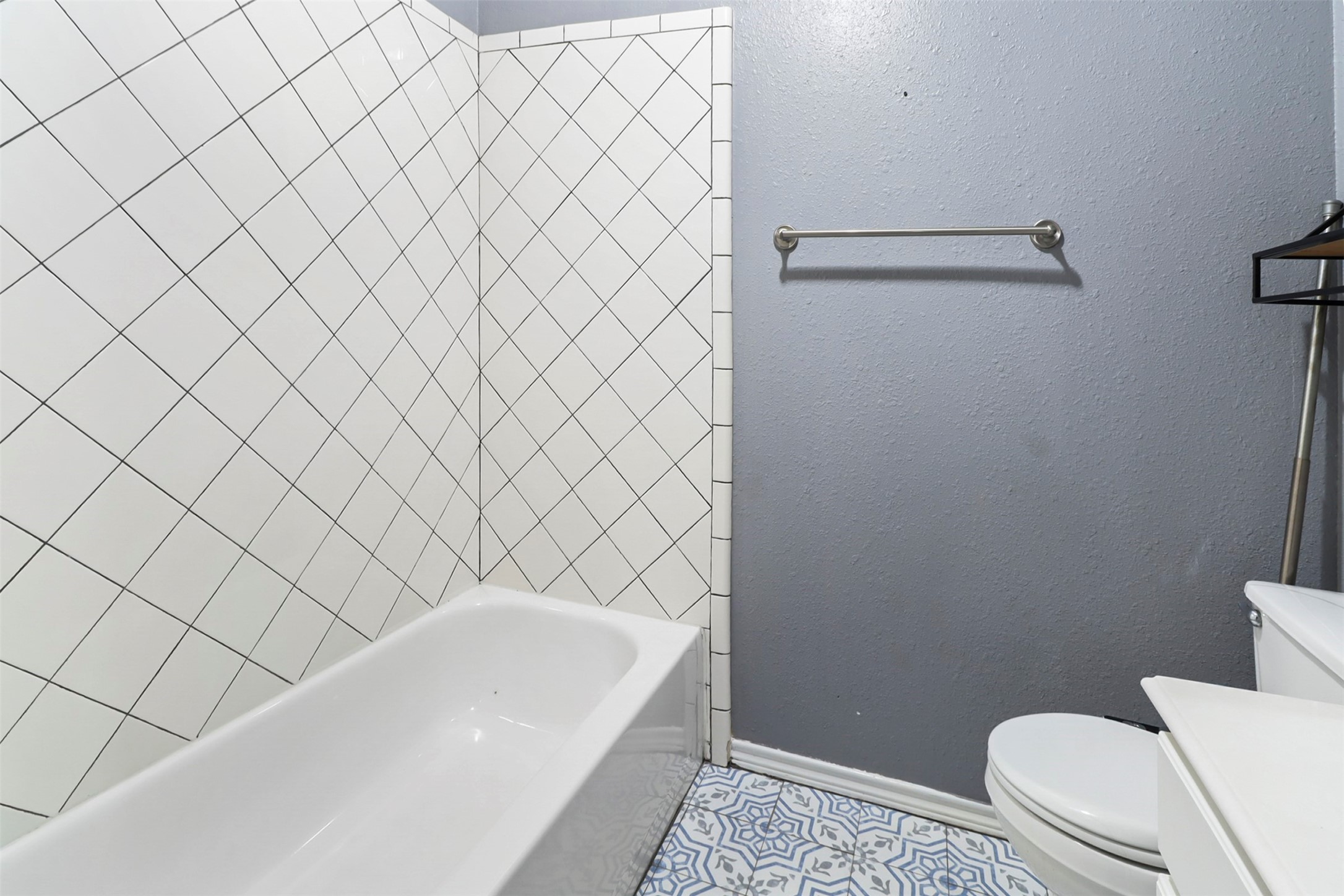 3rd Floor -guest bathroom 3