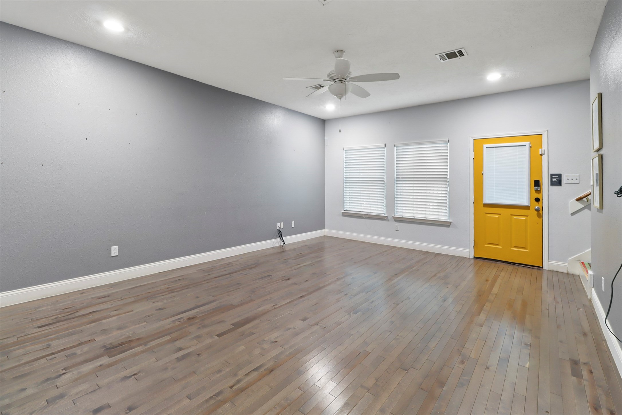 1st floor Livingroom