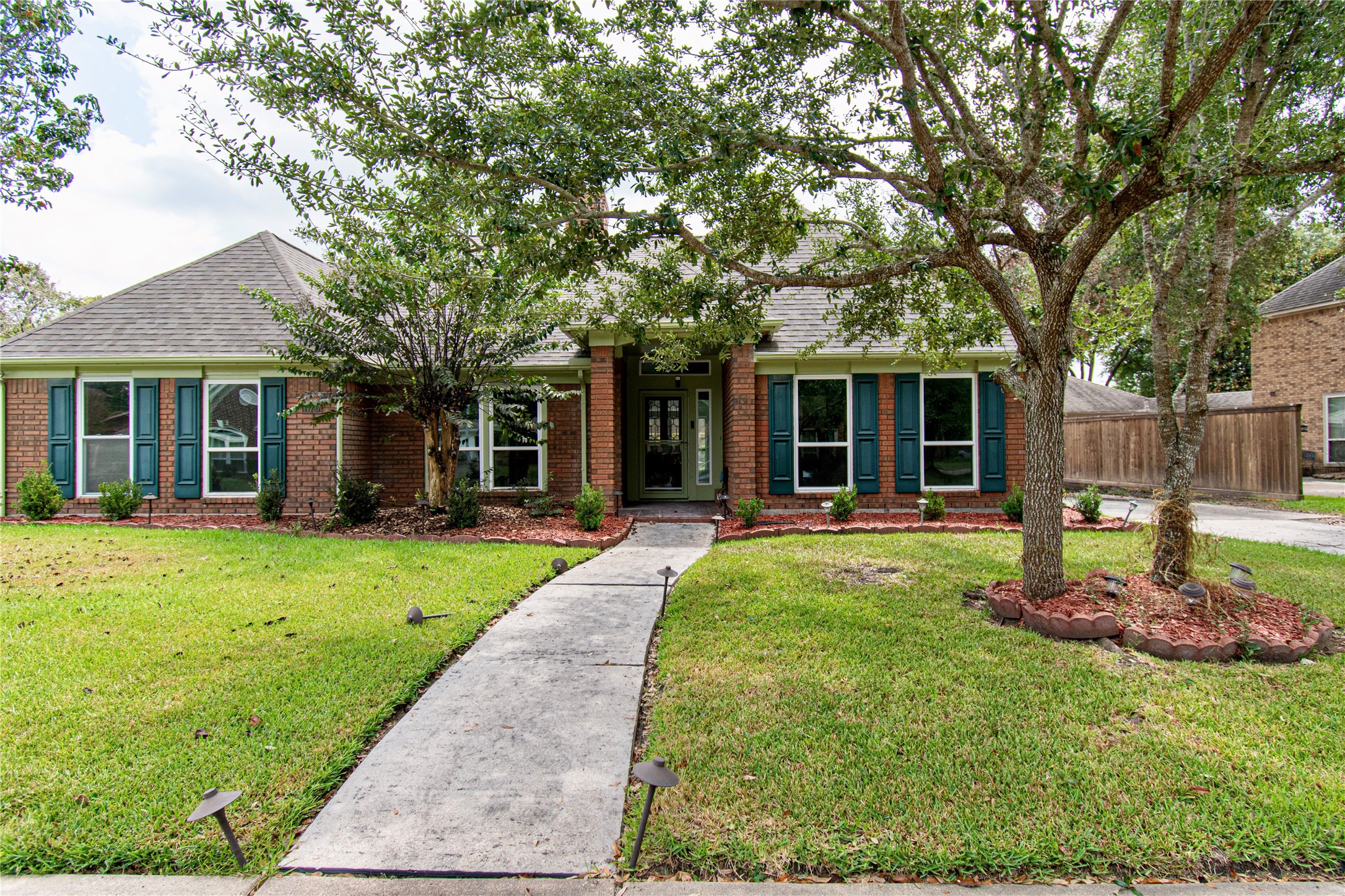 11727 Mighty Redwood Drive, Pasadena, TX 77059