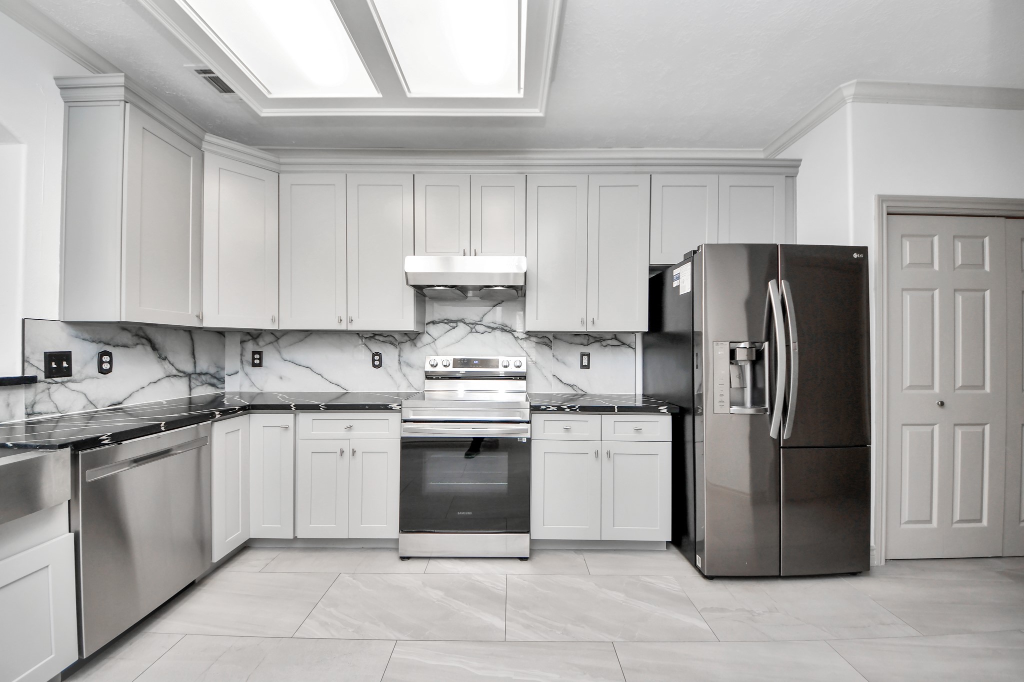 2027 Marchwood Manor Drive, Houston, TX 77090