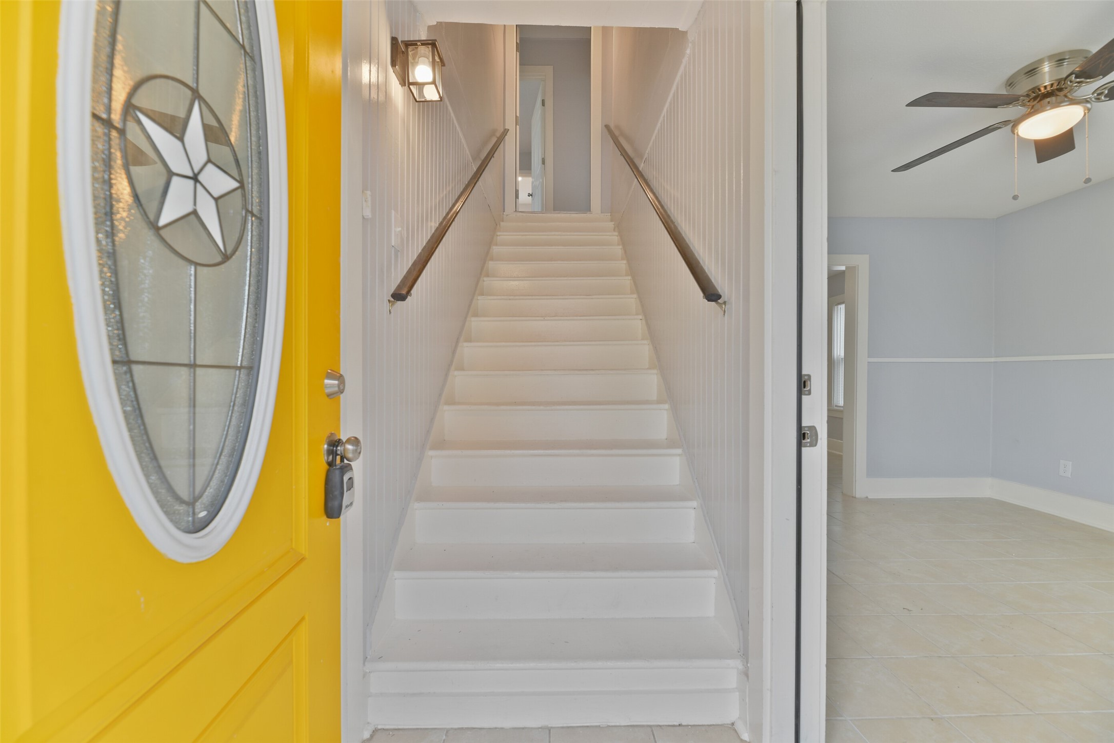 Main entry. Unit A is to the left,
Unit B is to the right, while Unit C
is up the stairs. Each unit was completely renovated in 2024.