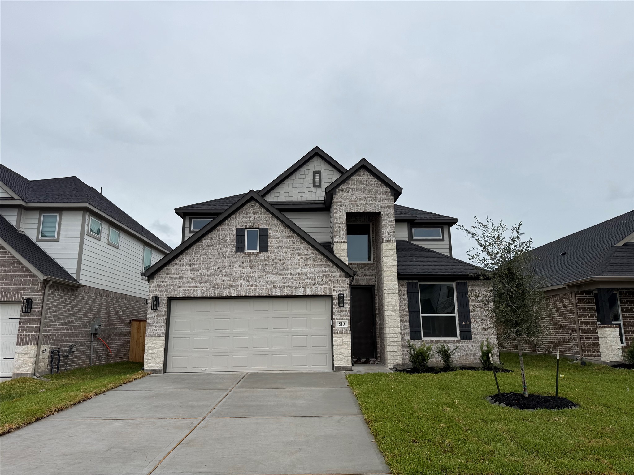 819 Orchard Vale Road, Rosharon, TX 77583 819 Orchard Vale Road, Rosharon, TX 77583