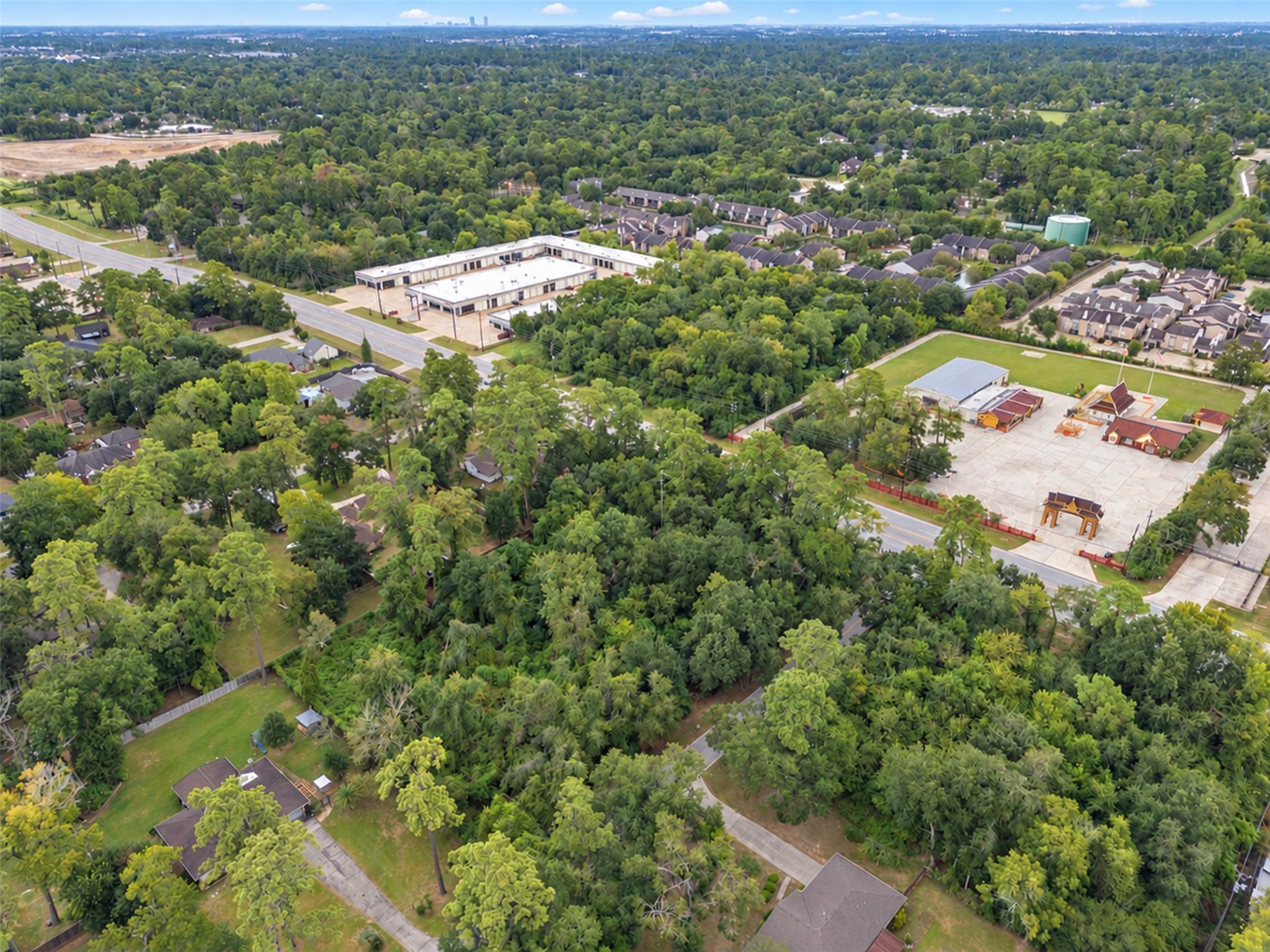 000 Creekhickory Road, Houston, TX 77068