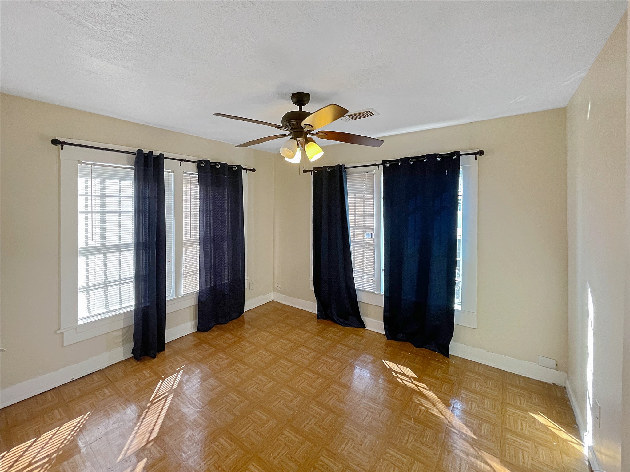 4215 Europa Street, Houston, TX 77022
