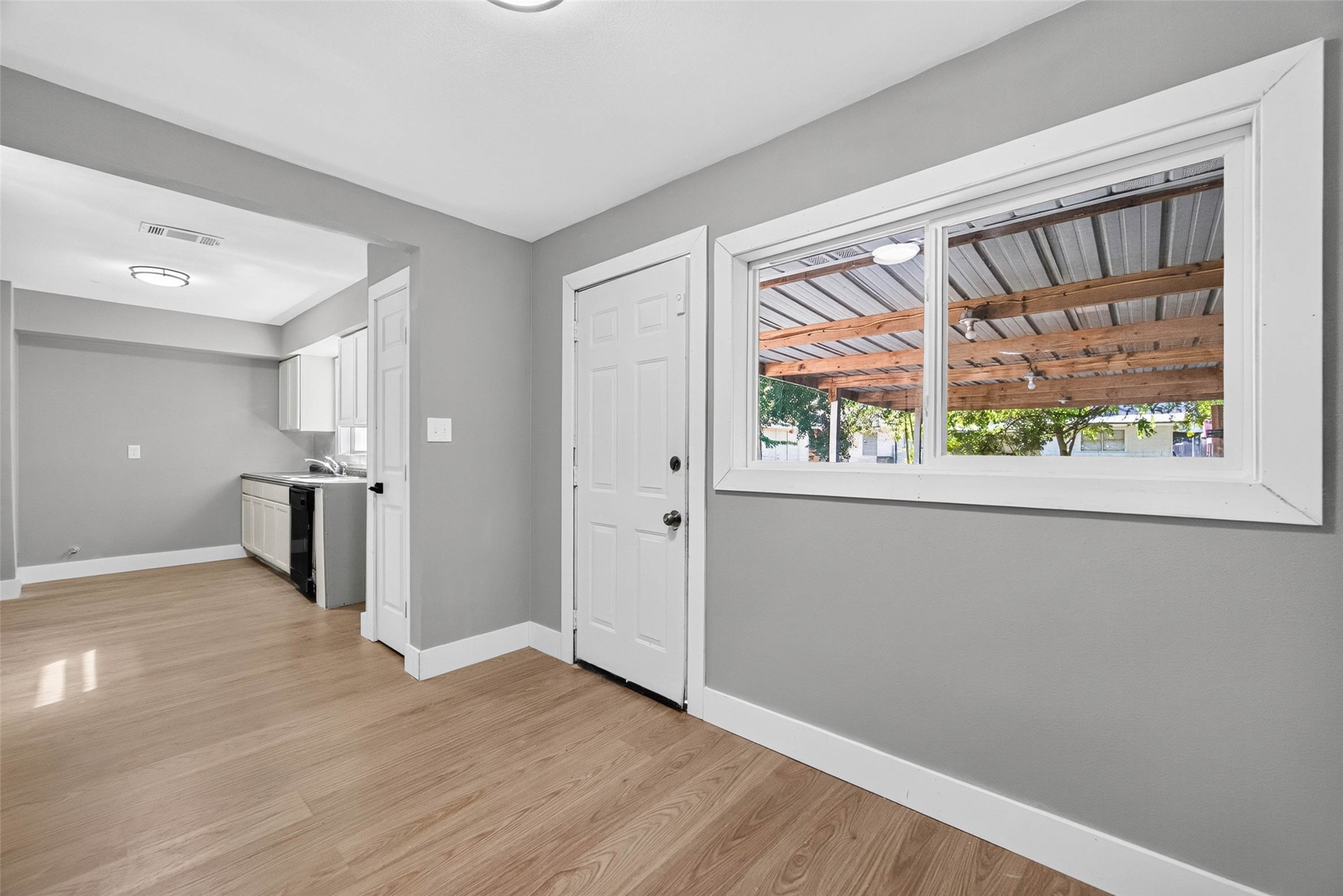 826 Harvard Street, Deer Park, TX 77536