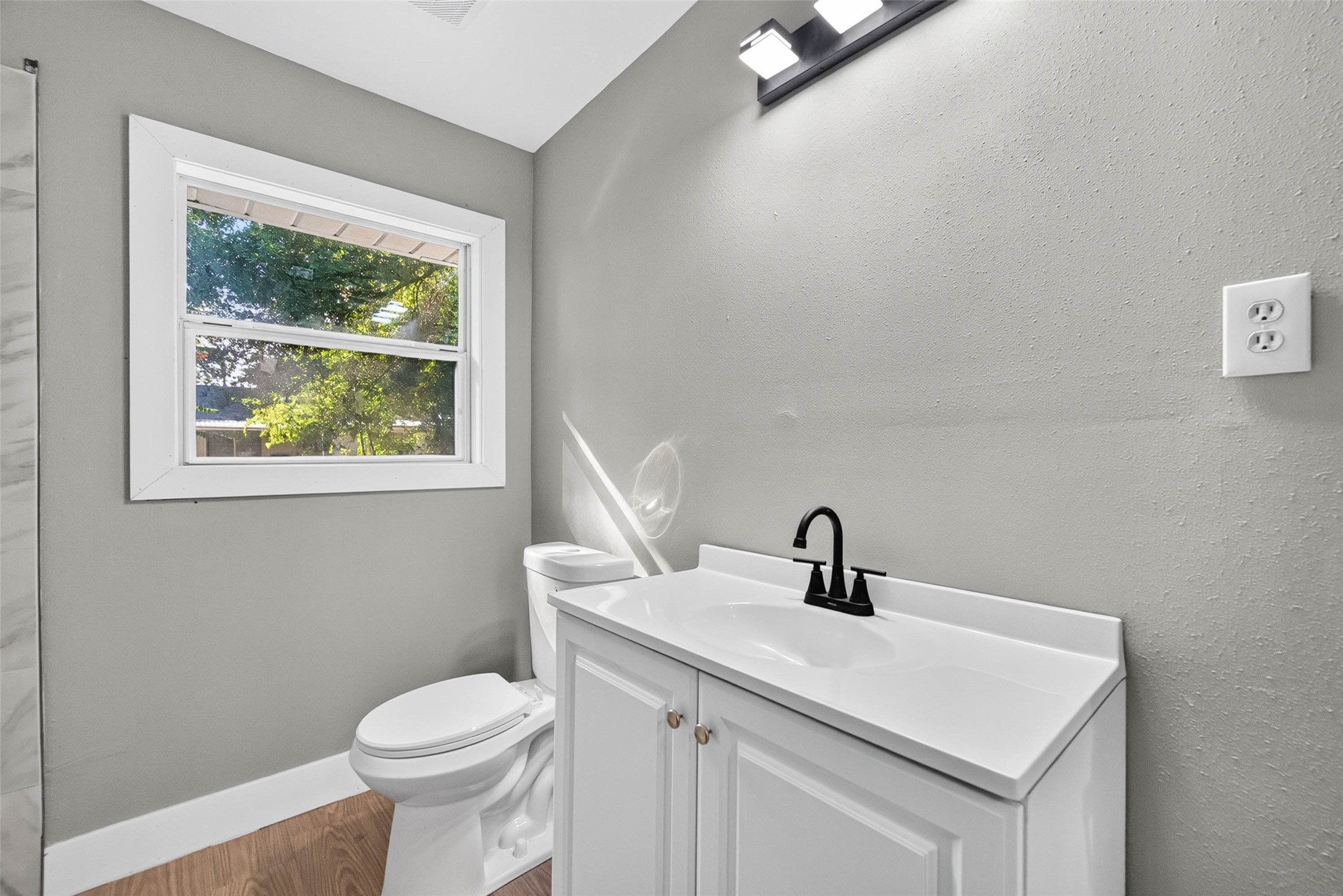 826 Harvard Street, Deer Park, TX 77536