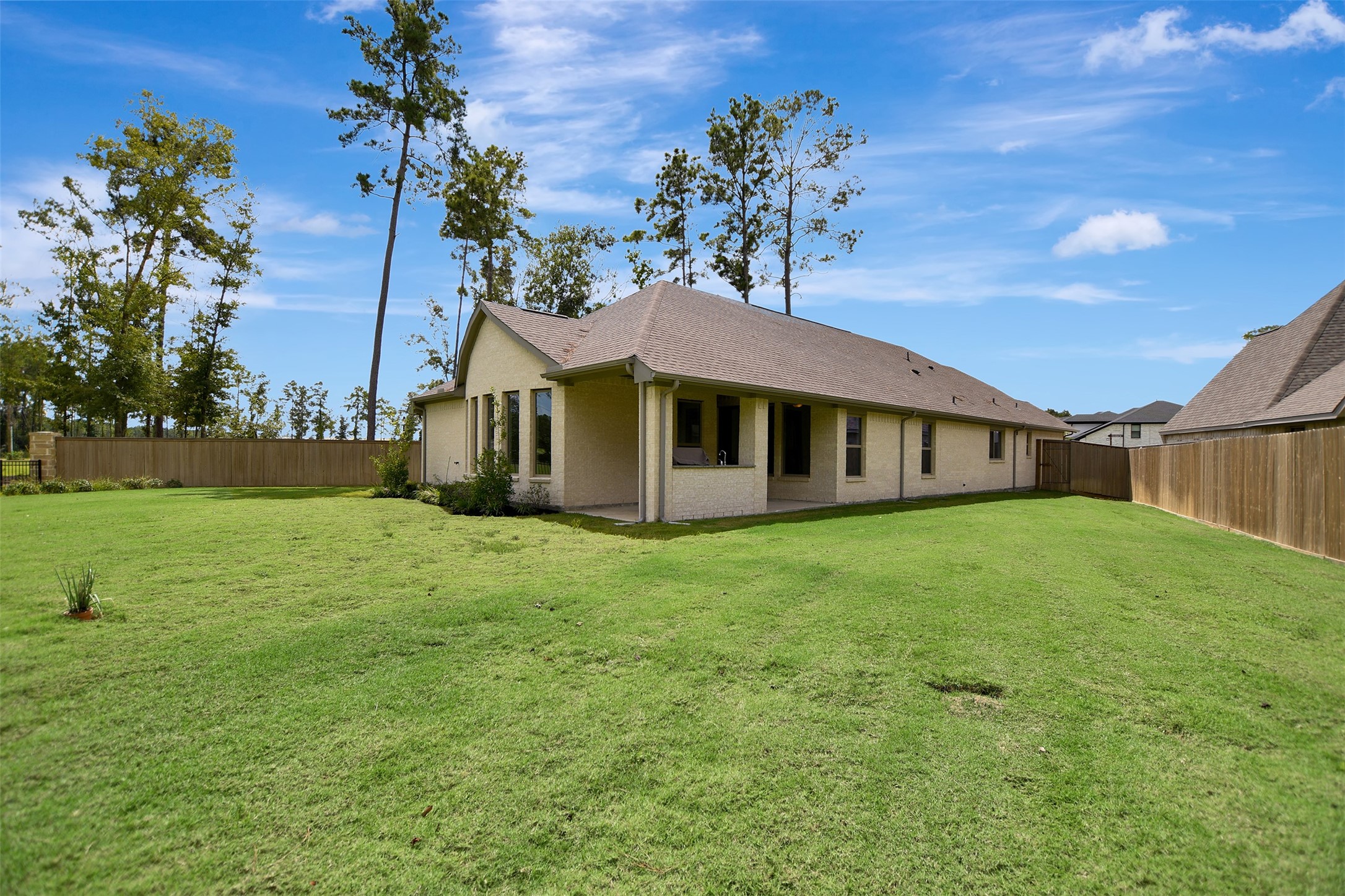 8346 Boundary Waters Drive, Porter, TX 77365