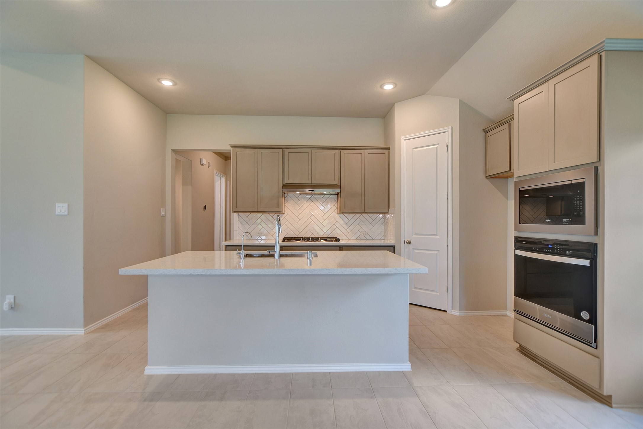 8346 Boundary Waters Drive, Porter, TX 77365