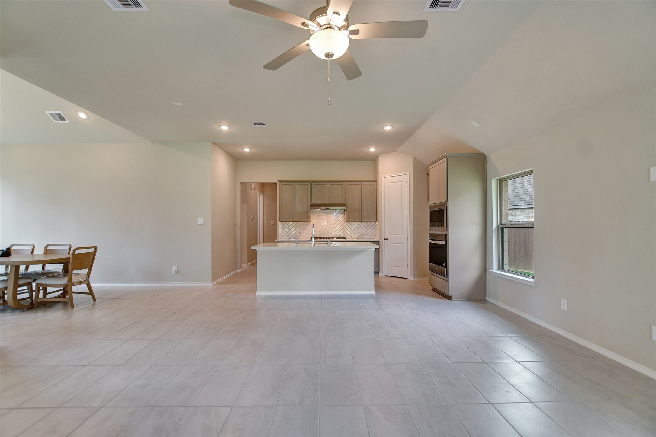 8346 Boundary Waters Drive, Porter, TX 77365