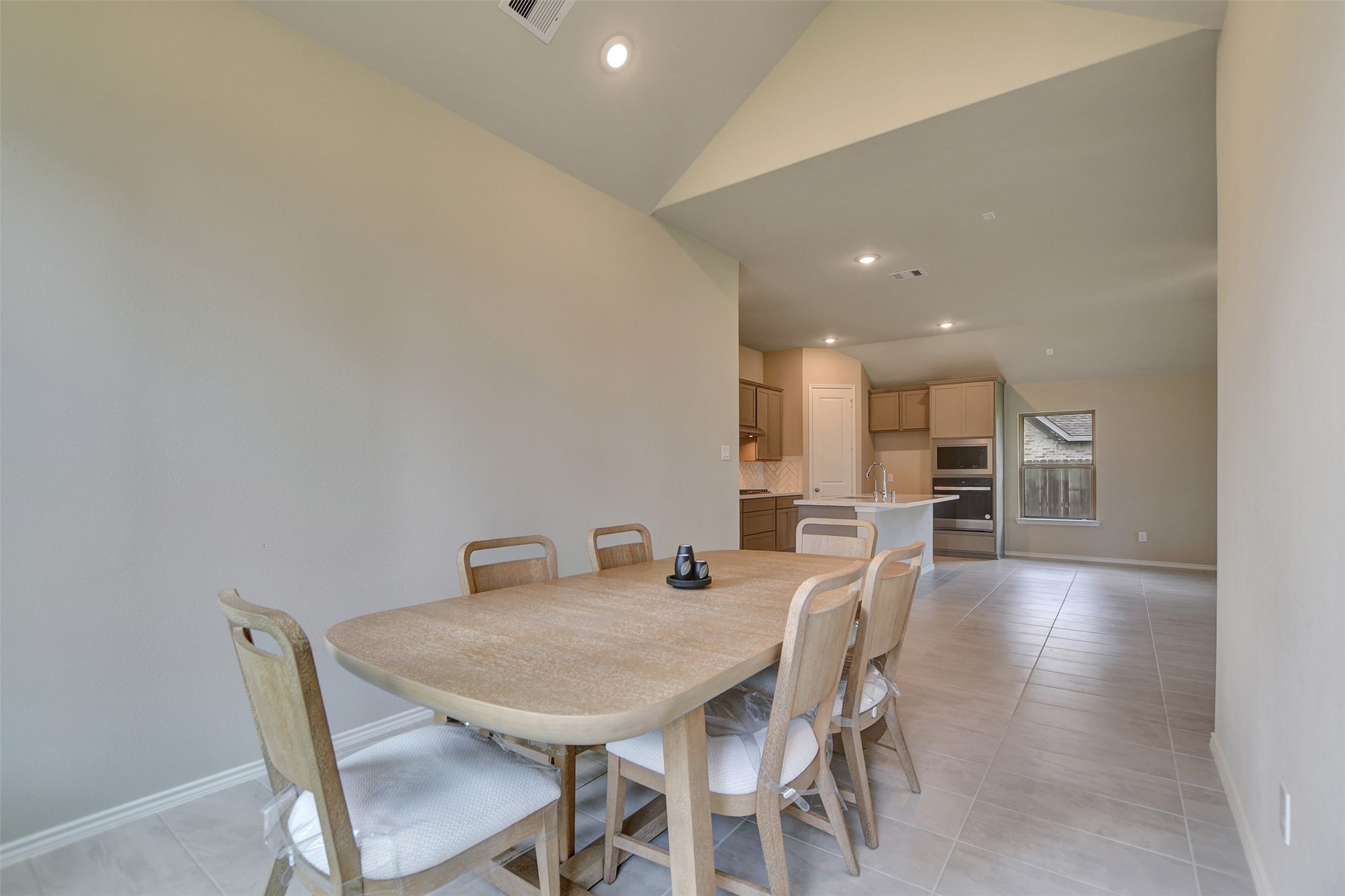 8346 Boundary Waters Drive, Porter, TX 77365