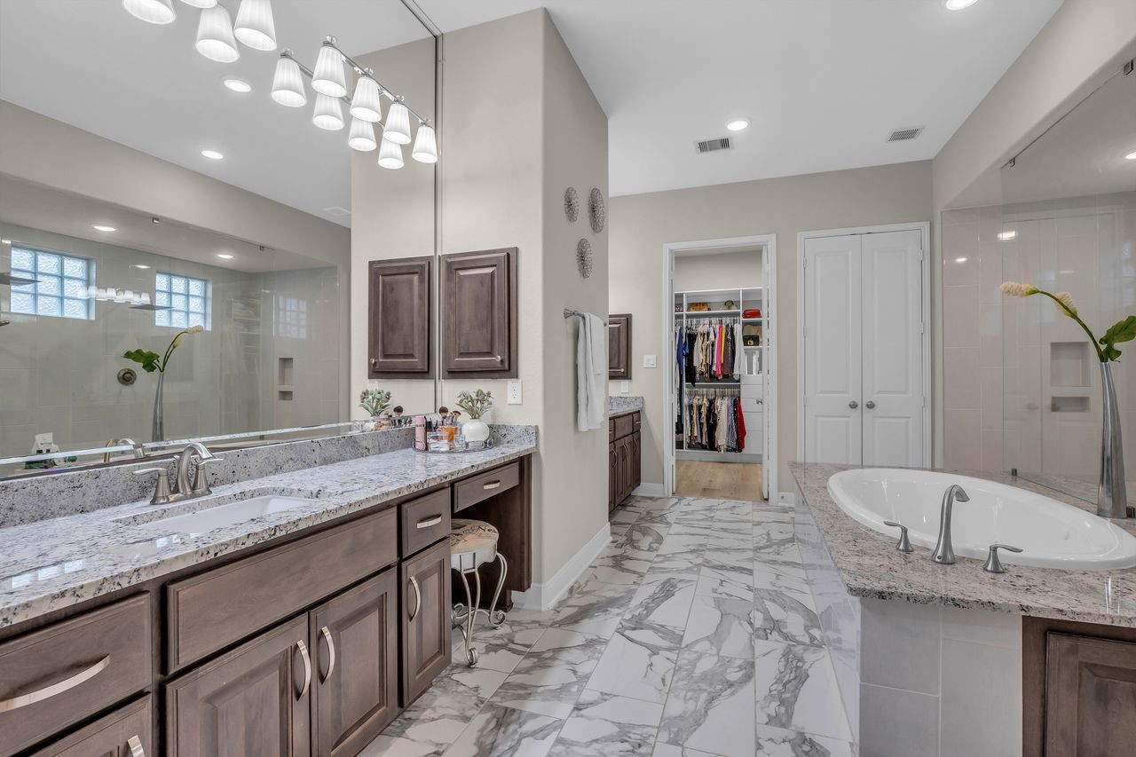 10415 Roseate Skimmer, Conroe, TX 77385