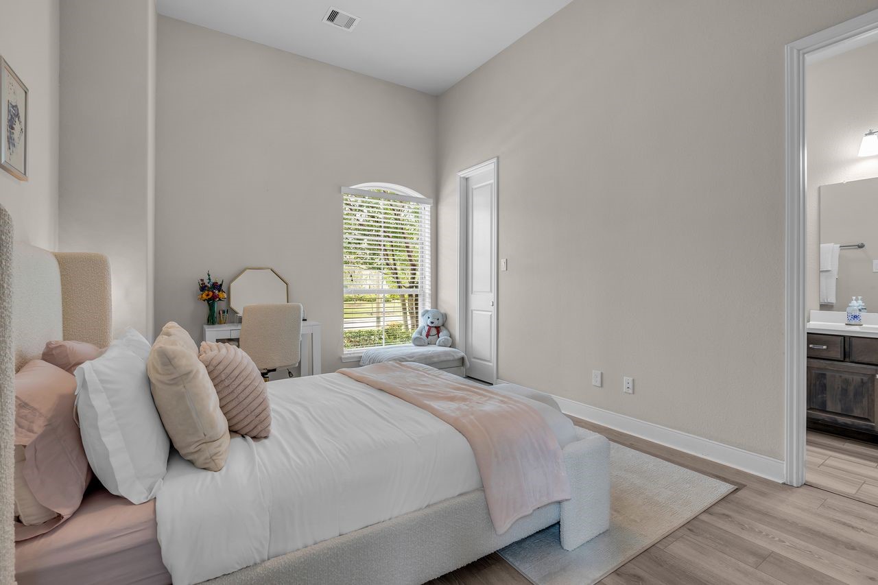 10415 Roseate Skimmer, Conroe, TX 77385