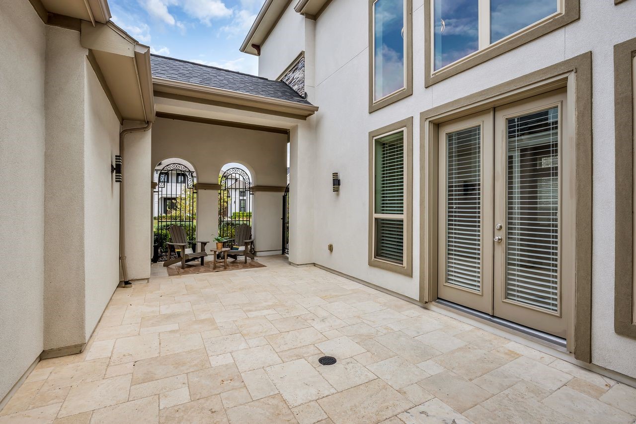 10415 Roseate Skimmer, Conroe, TX 77385