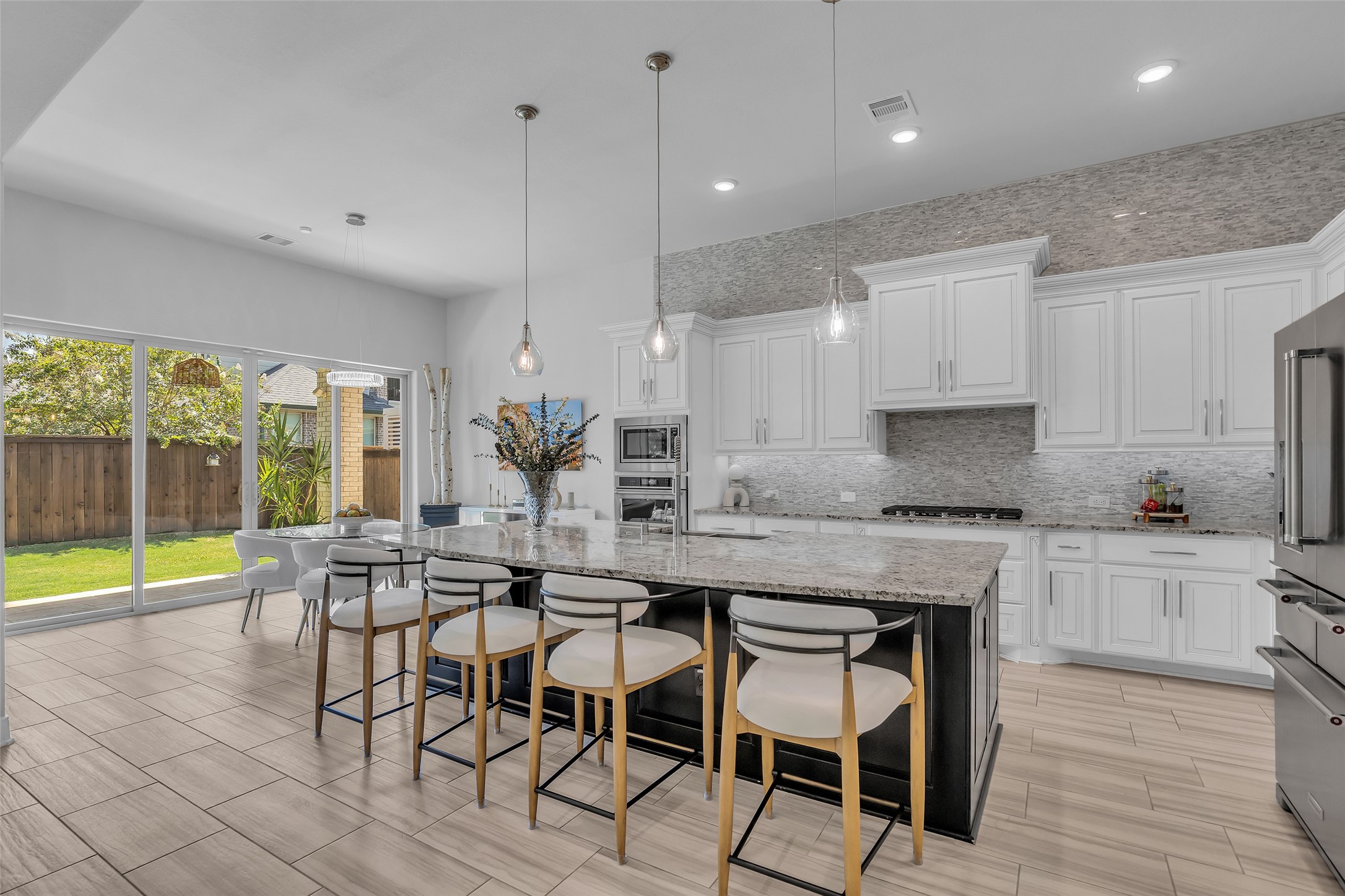10415 Roseate Skimmer, Conroe, TX 77385