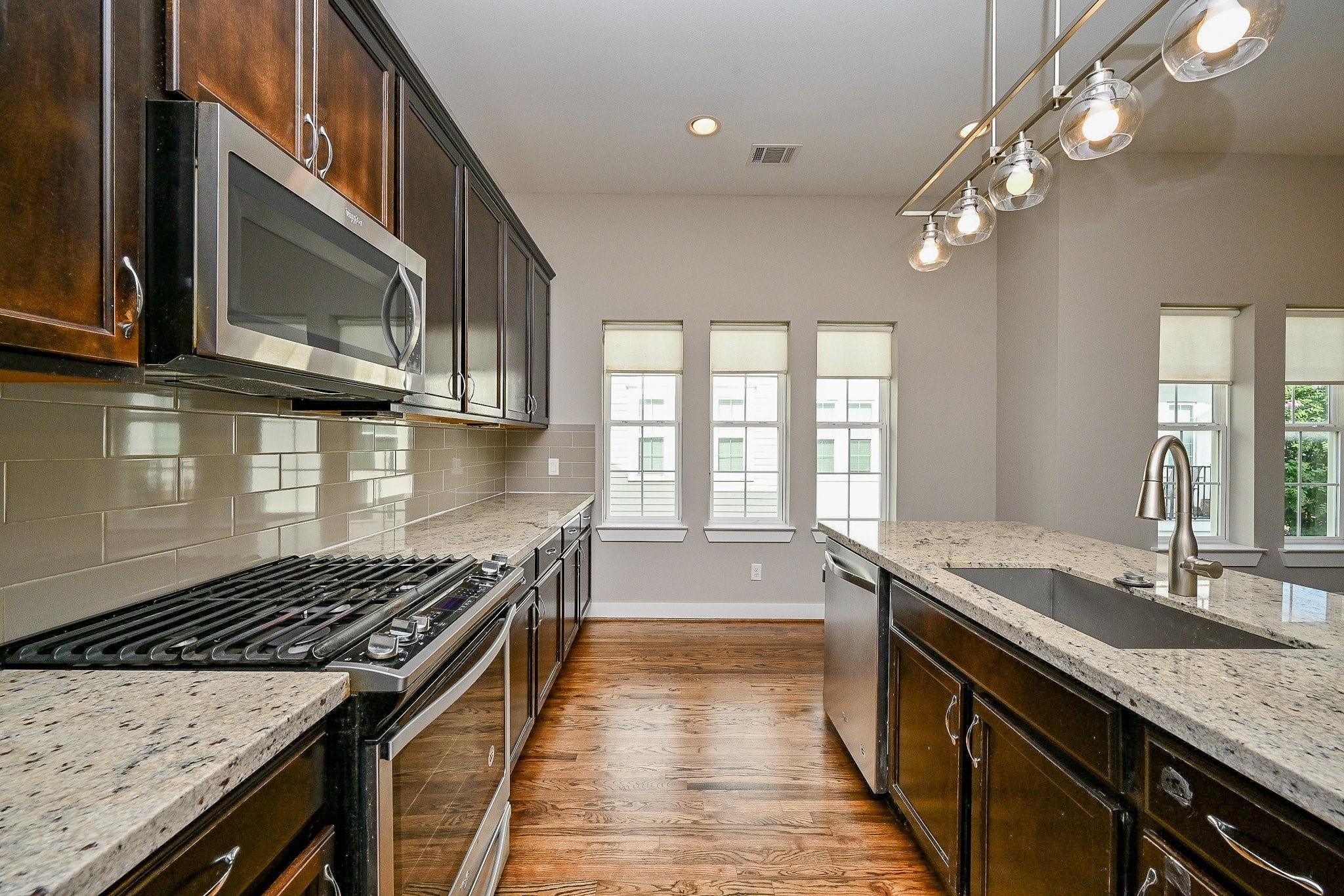 955 W 24th Street, #C, Houston, TX 77008