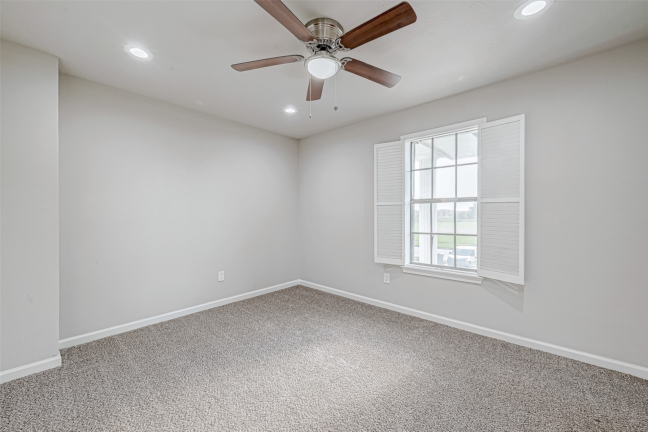 Another picture of the Bedroom.