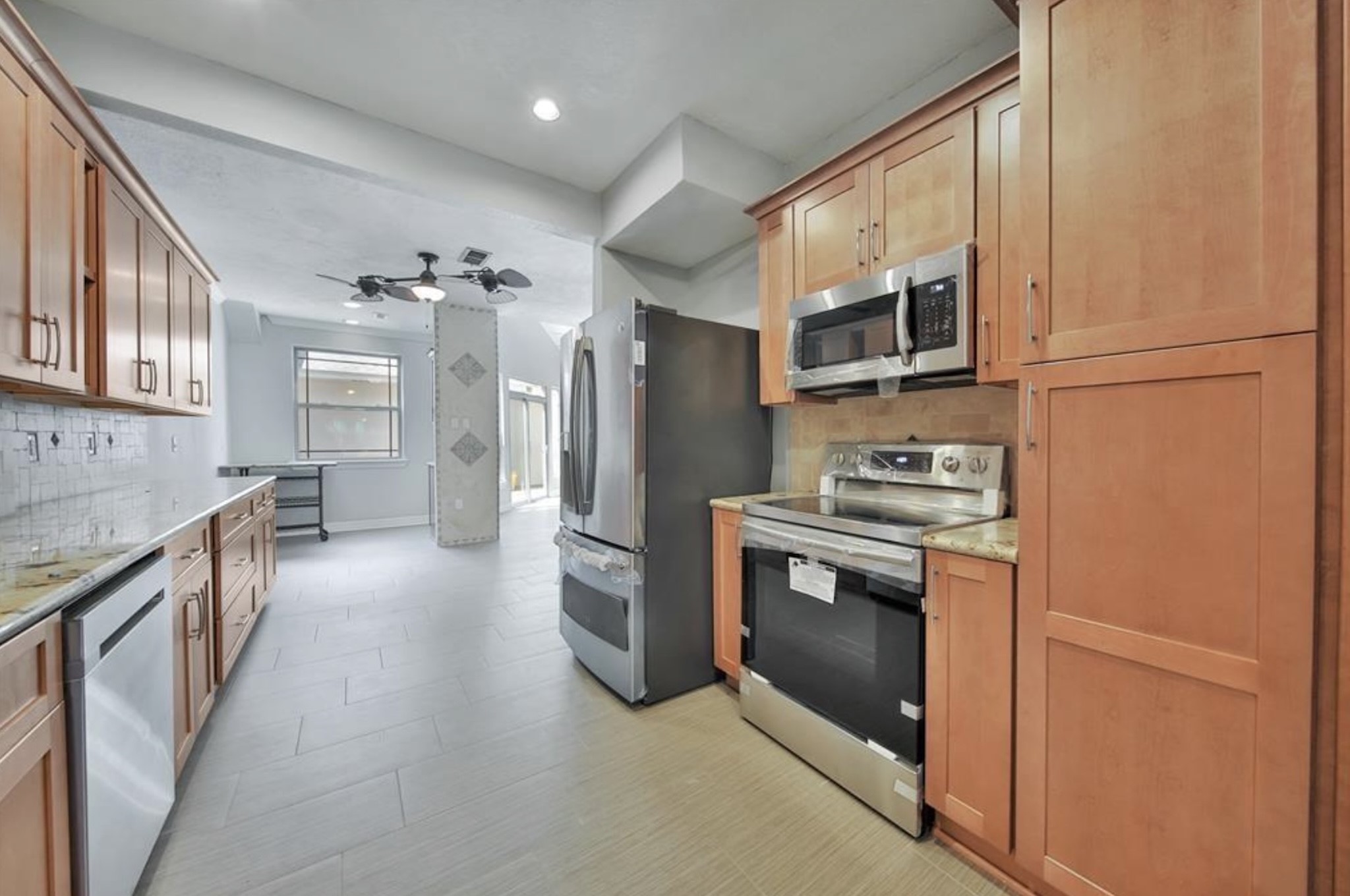 652 N Eldridge Parkway, Houston, TX 77079 652 N Eldridge Parkway, Houston, TX 77079