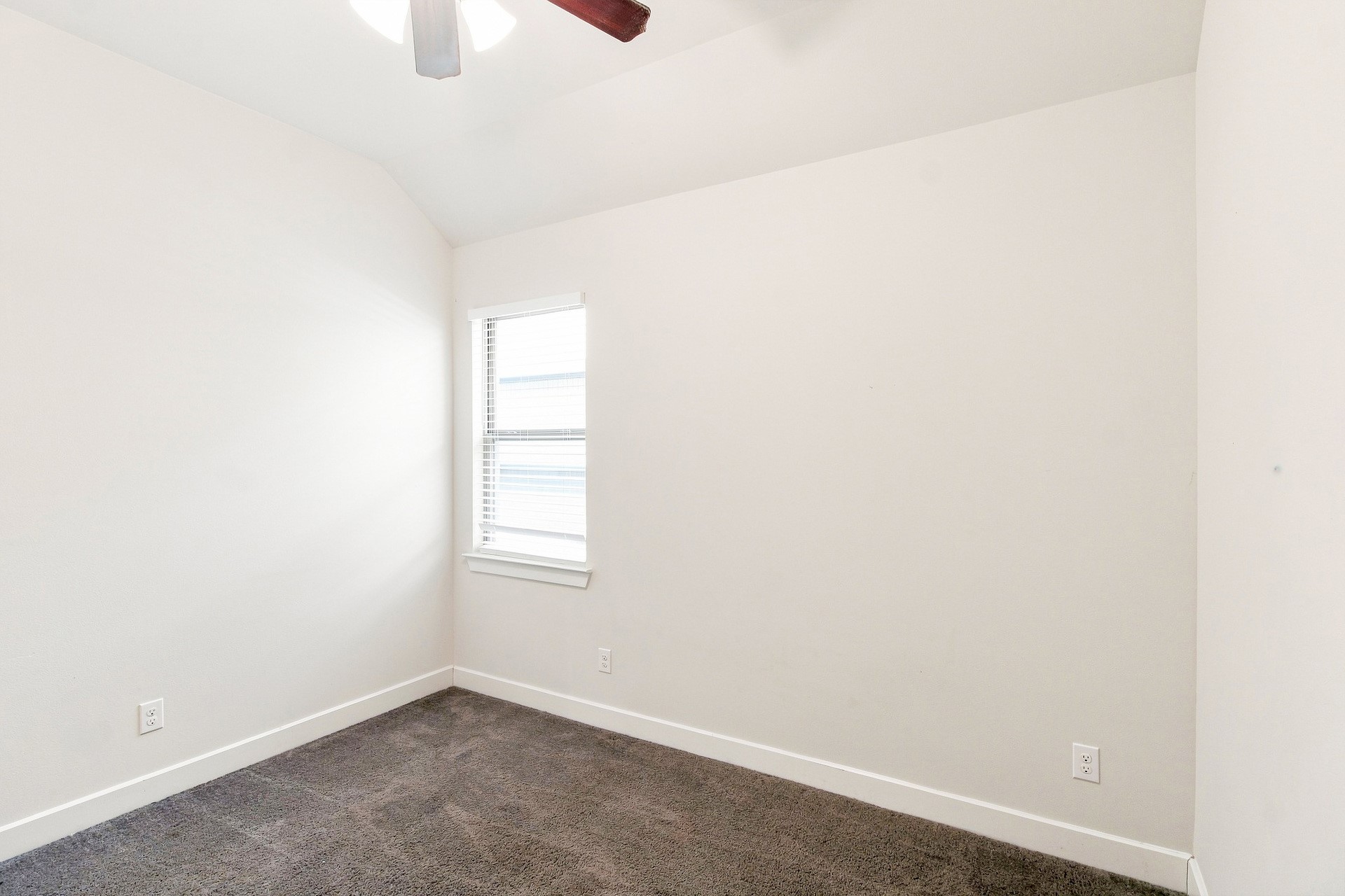 2706 Ocean Key Drive, Texas City, TX 77568