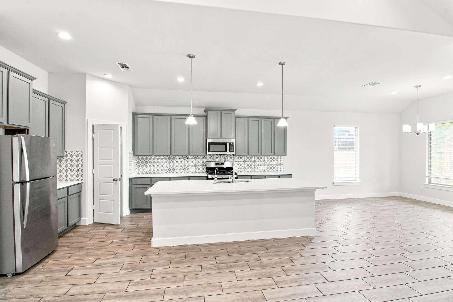 2706 Ocean Key Drive, Texas City, TX 77568