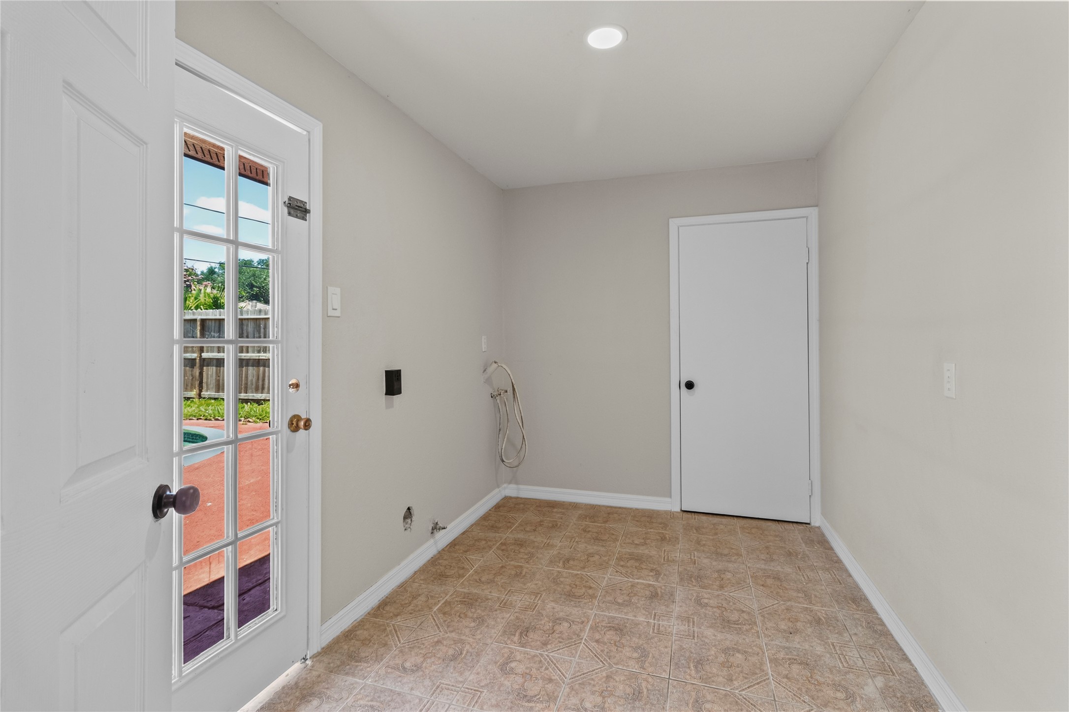 2304 Harper Drive, Pasadena, TX 77502