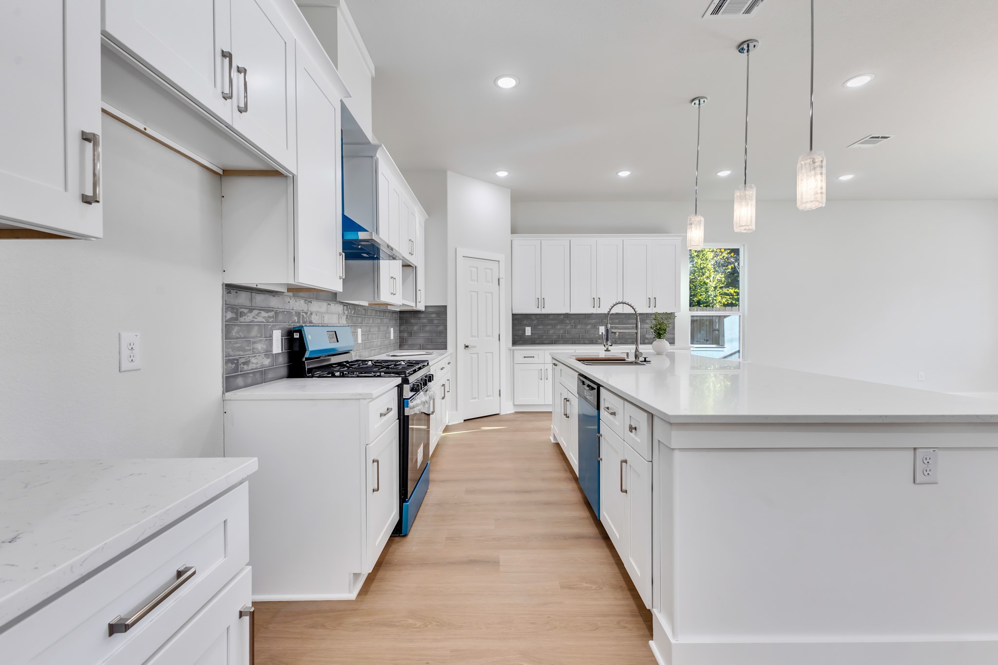Modern Kitchen with Beautiful Finishes