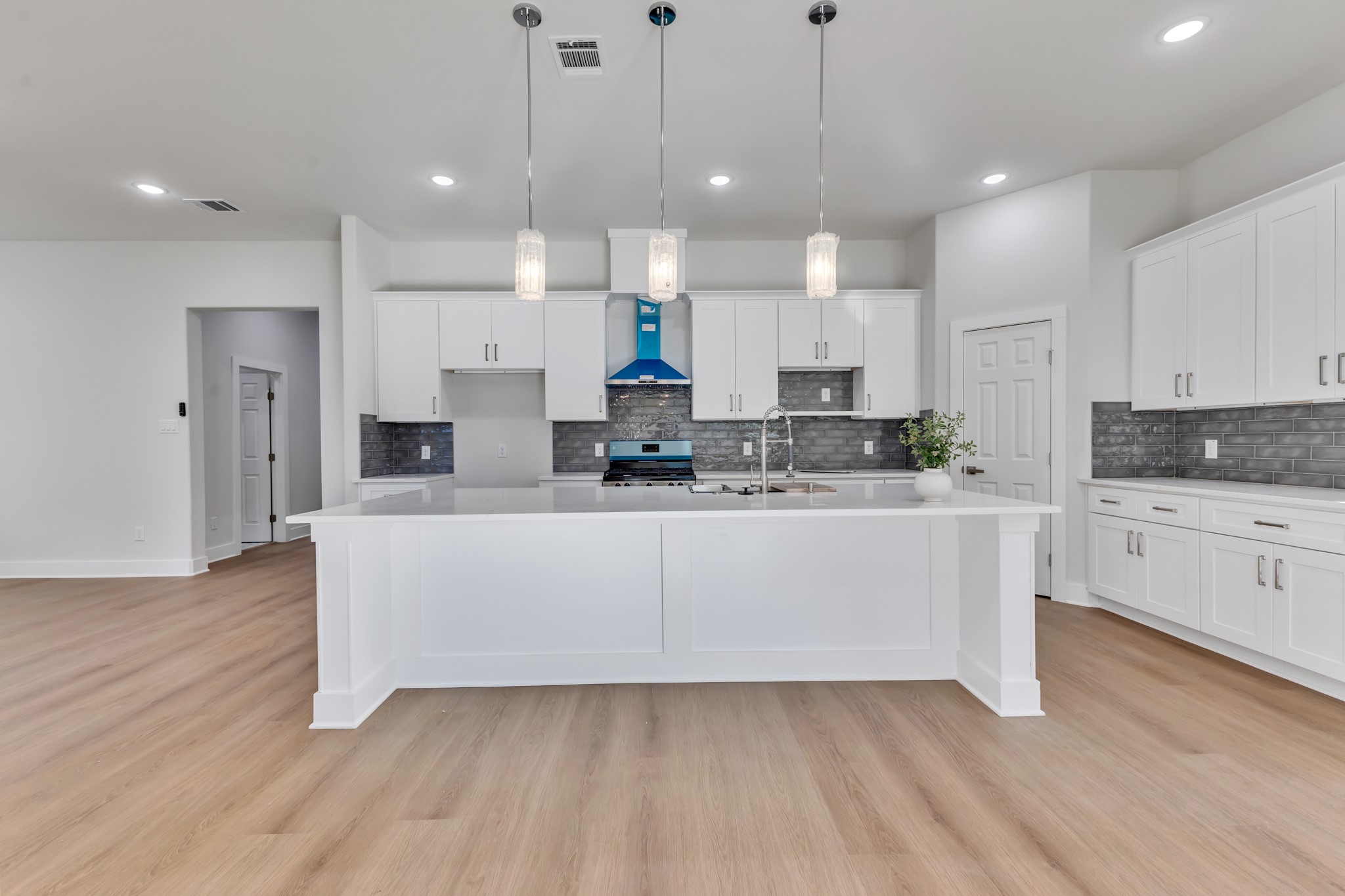 Beautiful Kitchen with Large Island