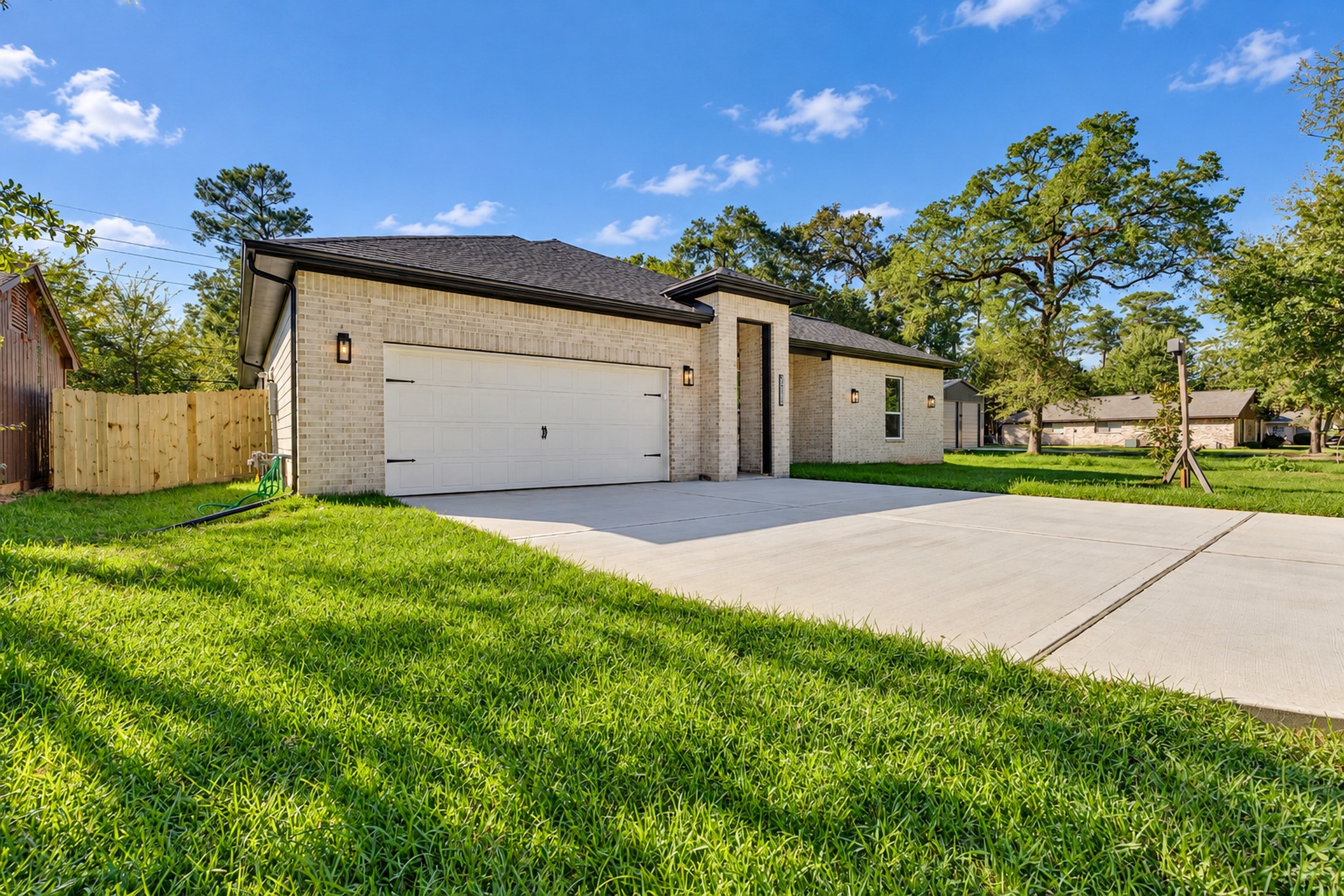 Attractive Exterior & Spacious Driveway Attractive Exterior & Spacious Driveway
