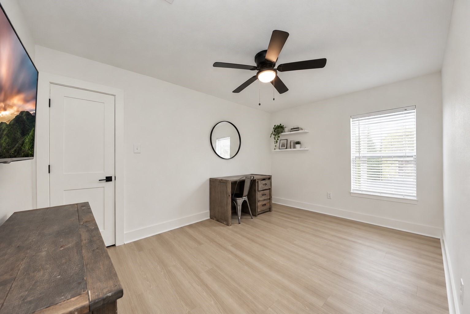 2914 Laguna Shores Lane, League City, TX 77573