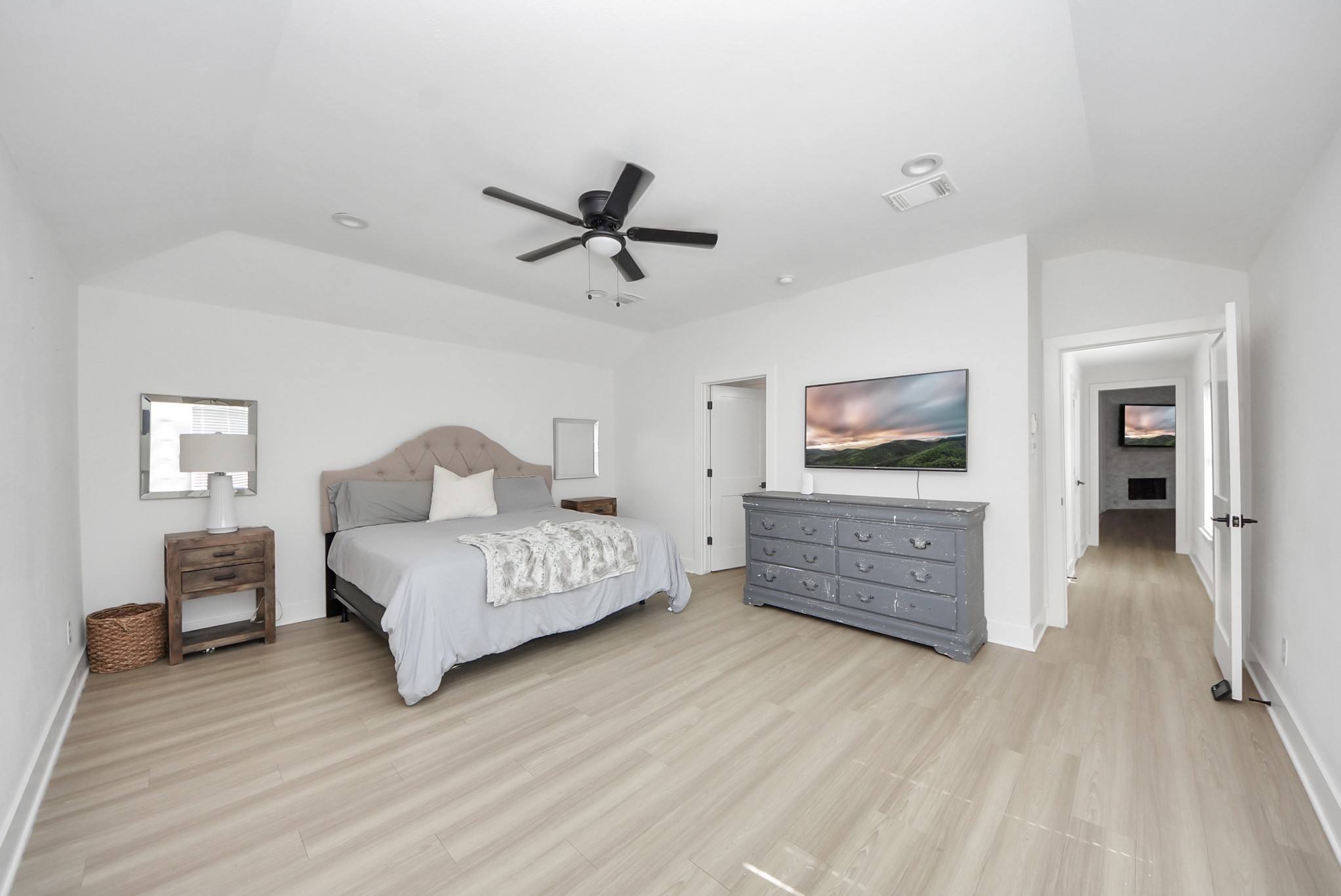 2914 Laguna Shores Lane, League City, TX 77573