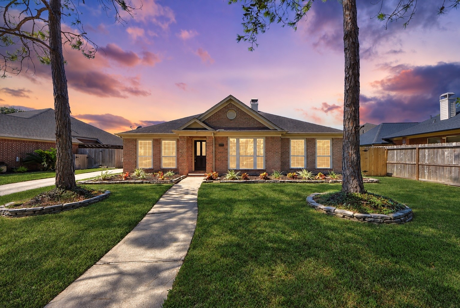 2914 Laguna Shores Lane, League City, TX 77573