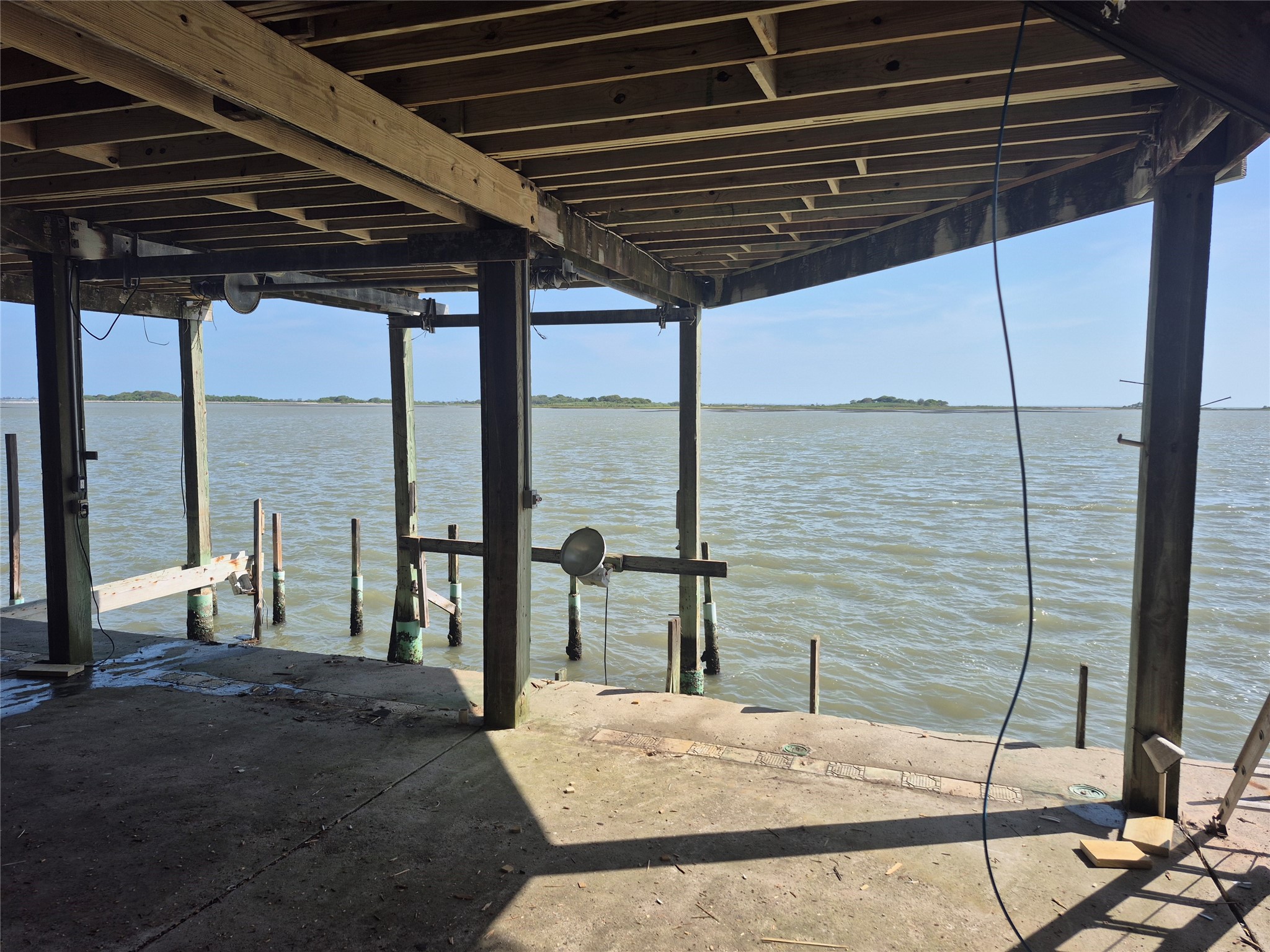 1823 Port O Call Street, Tiki Island, TX 77554