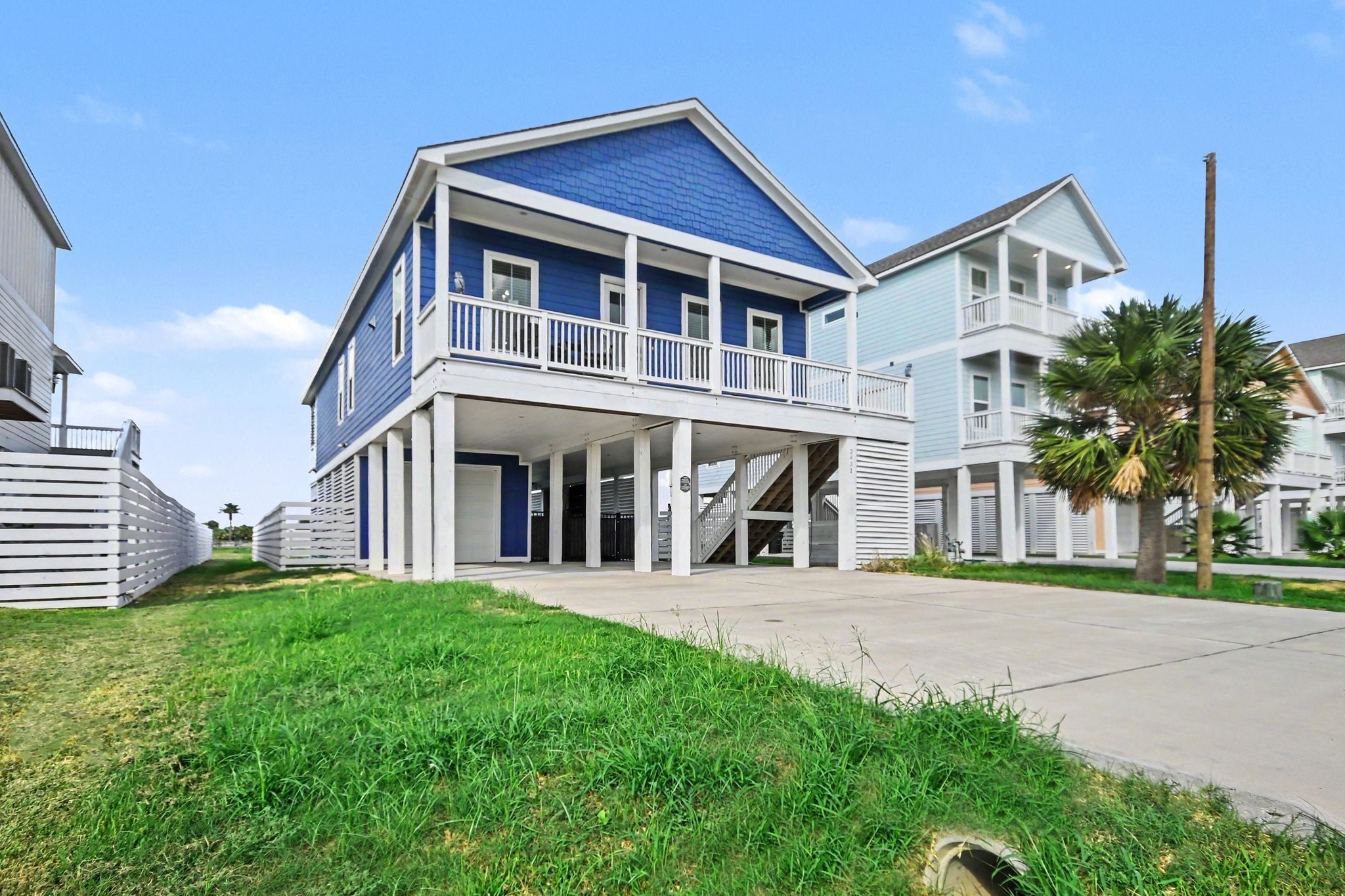 2431 103rd Street, Galveston, TX 77554