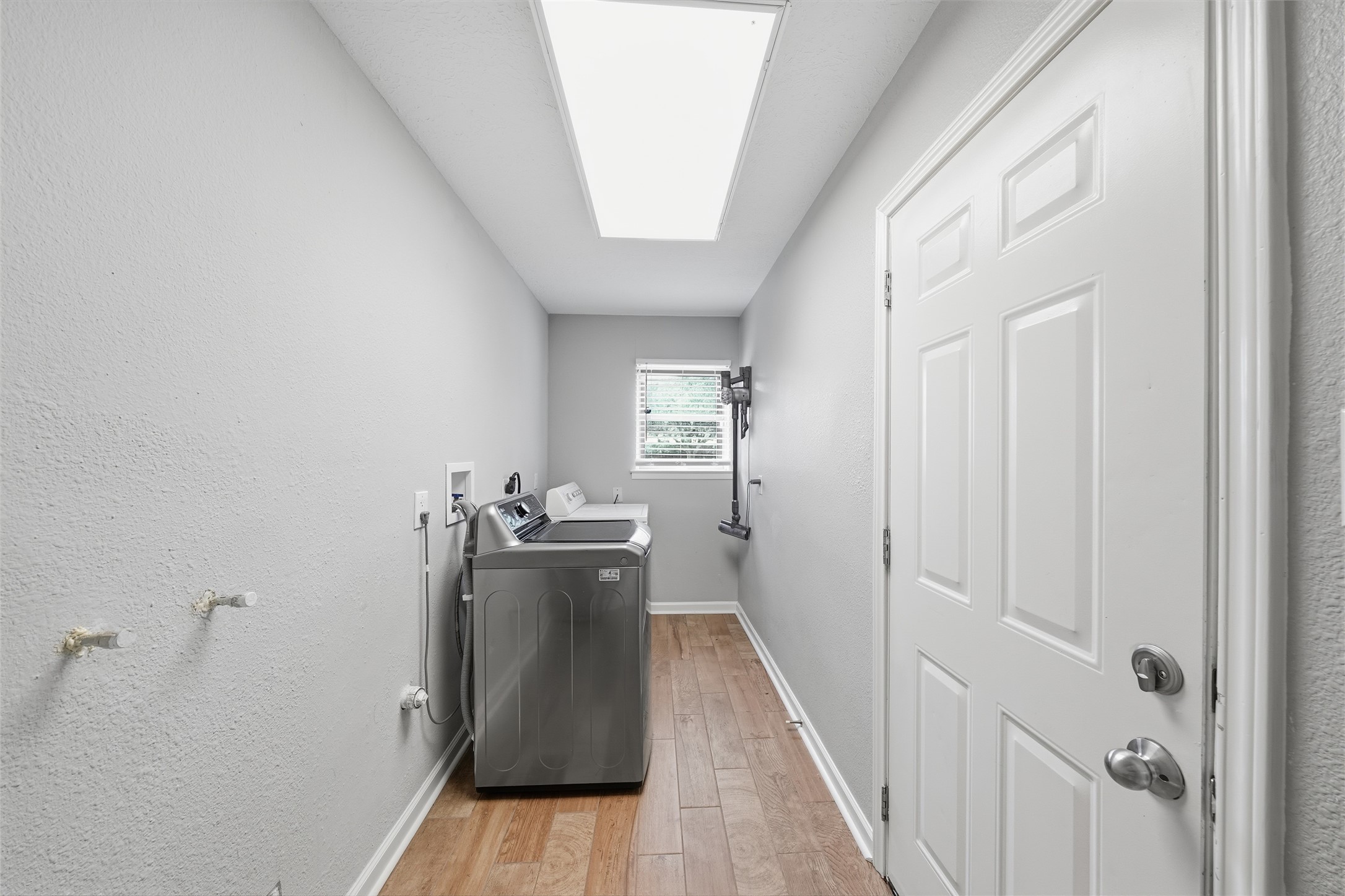 Large laundry room downstairs