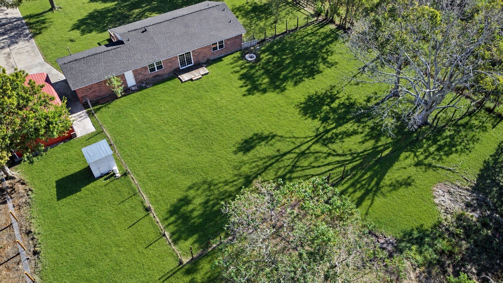 5502 Wickwillow Lane, Alvin, TX 77511
