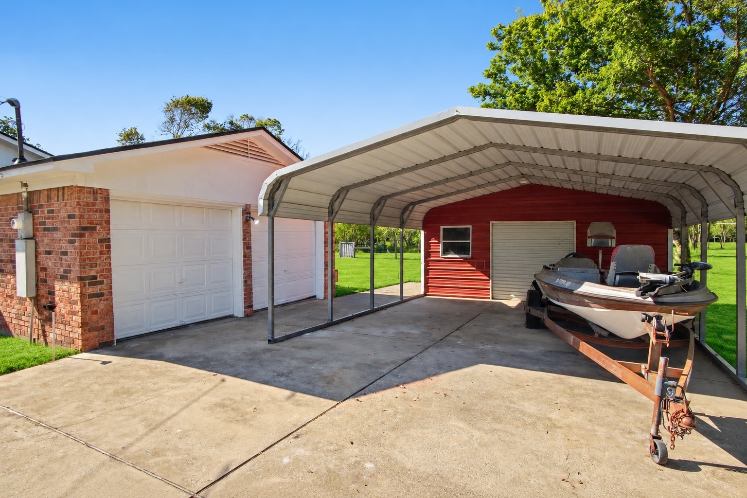 5502 Wickwillow Lane, Alvin, TX 77511
