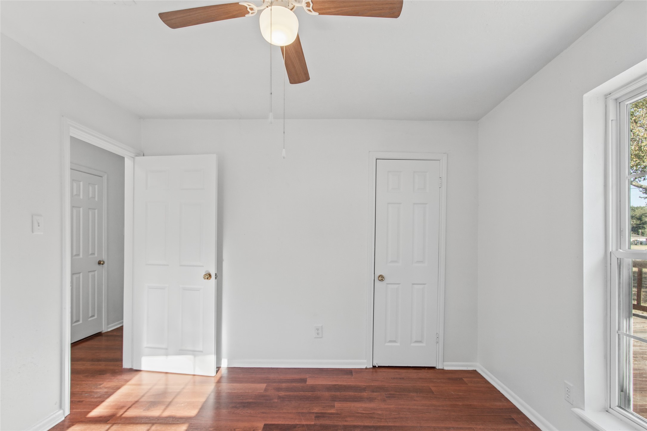 5502 Wickwillow Lane, Alvin, TX 77511