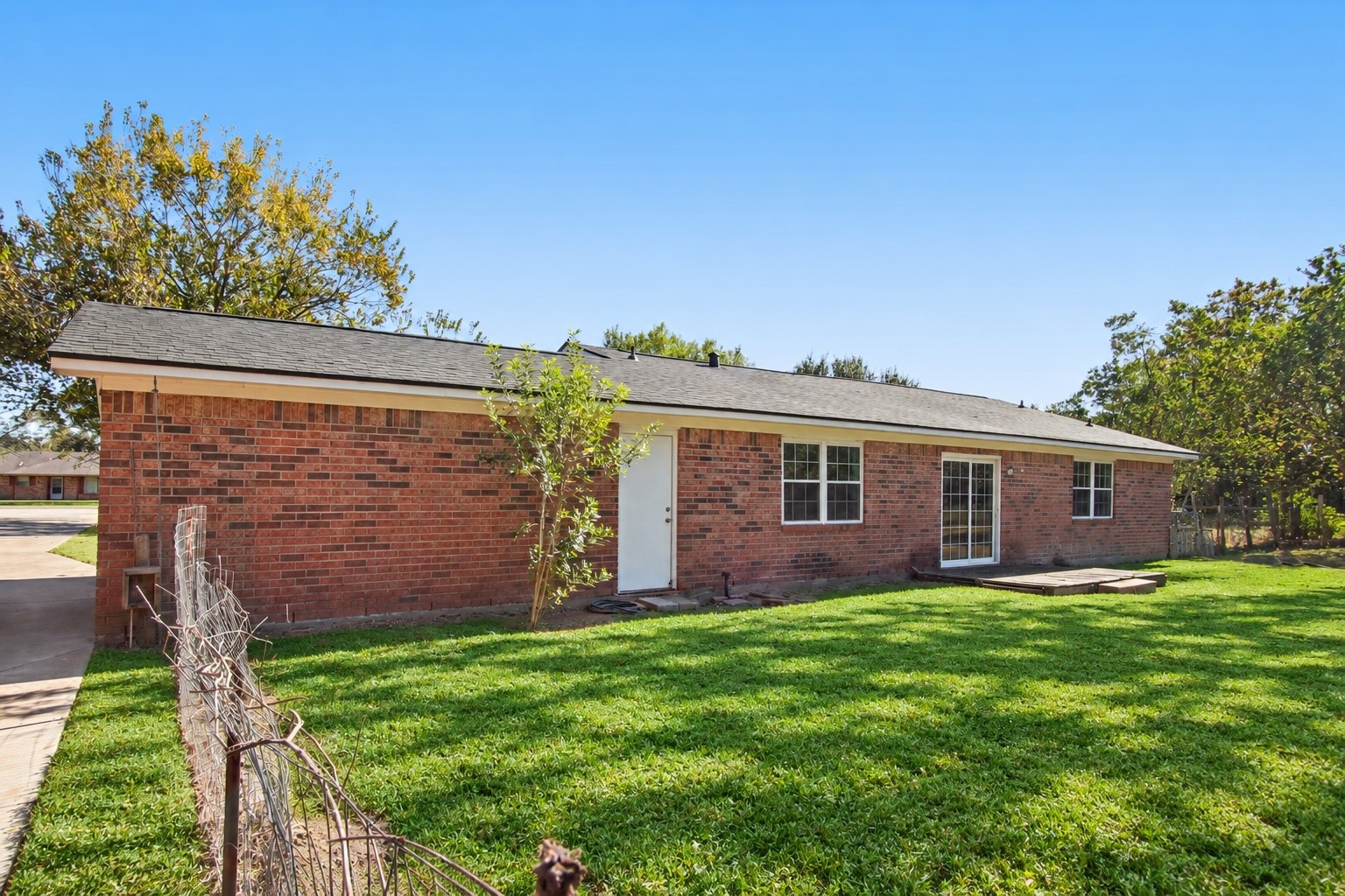 5502 Wickwillow Lane, Alvin, TX 77511