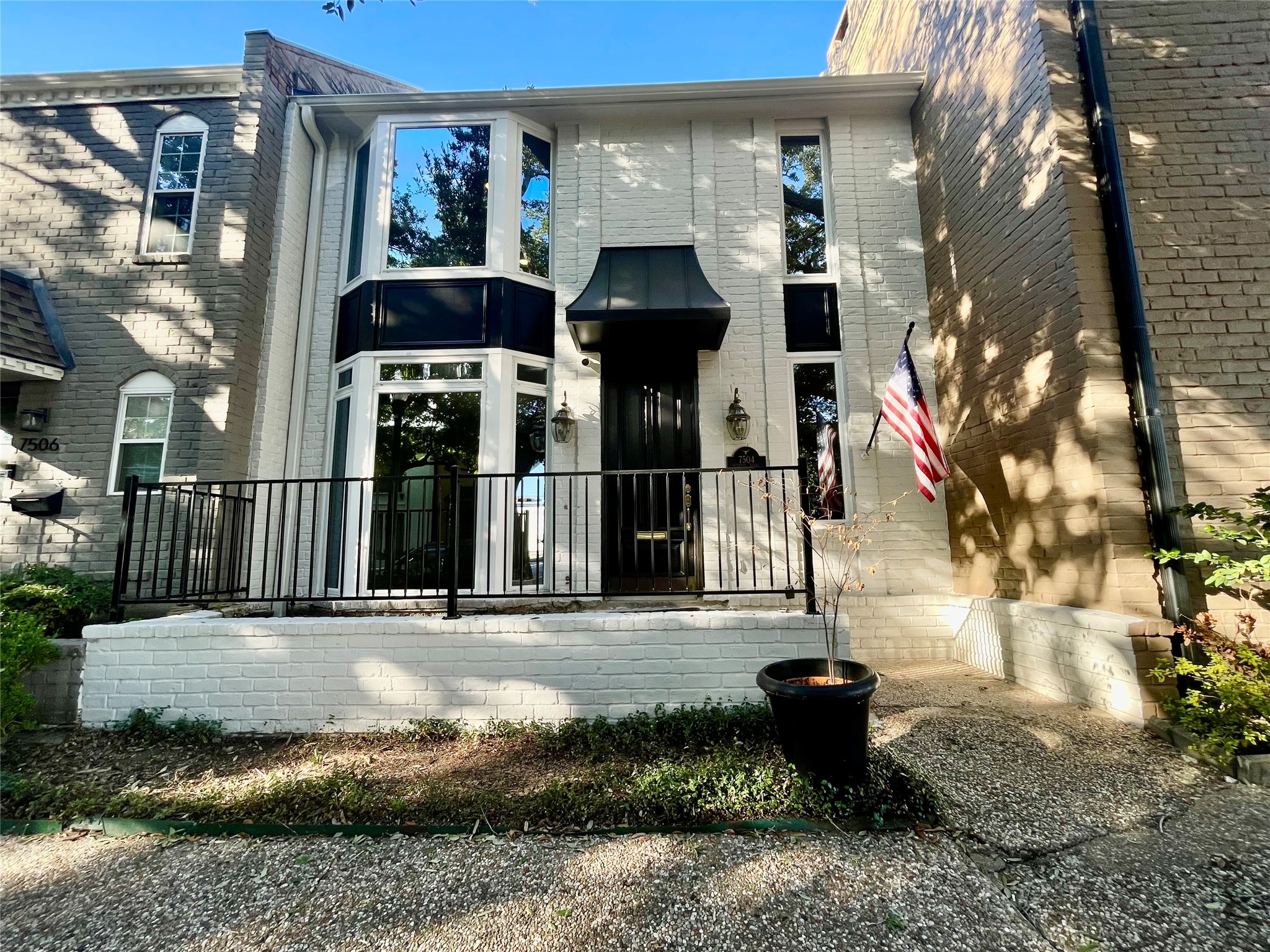 Welcome to 7504 Olympia. Come in an enjoy townhome living and enjoy the shade provided by the oak trees. Welcome to 7504 Olympia. Come in an enjoy townhome living and enjoy the shade provided by the oak trees.