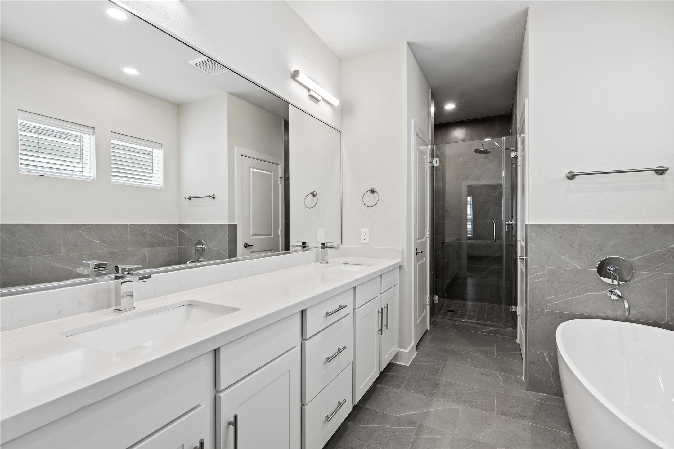 Representative photo showing the communitys model home primary bathroom. Layout and selections may vary.