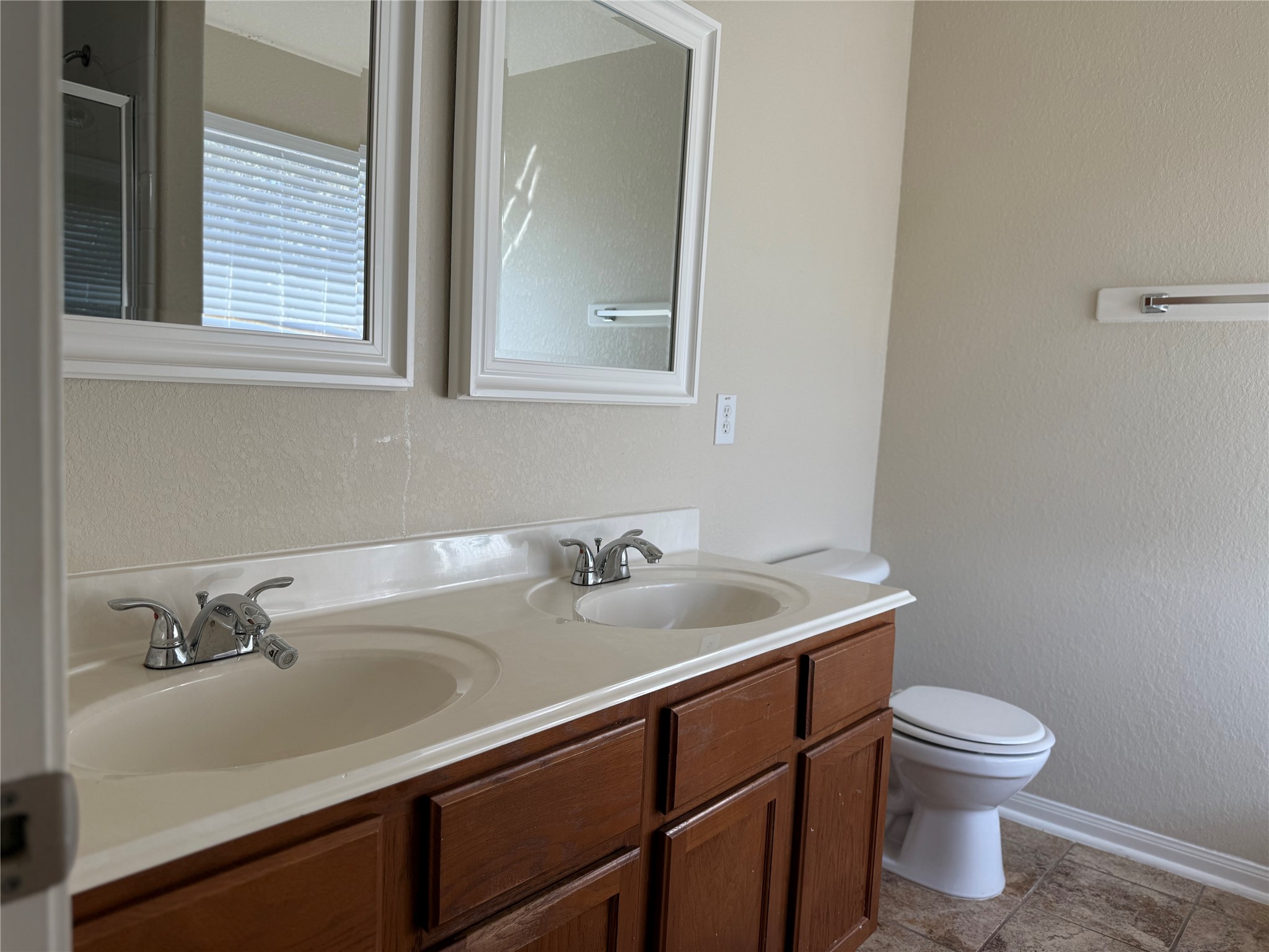 4015 East Teal Estates Circle, Fresno, TX 77545
